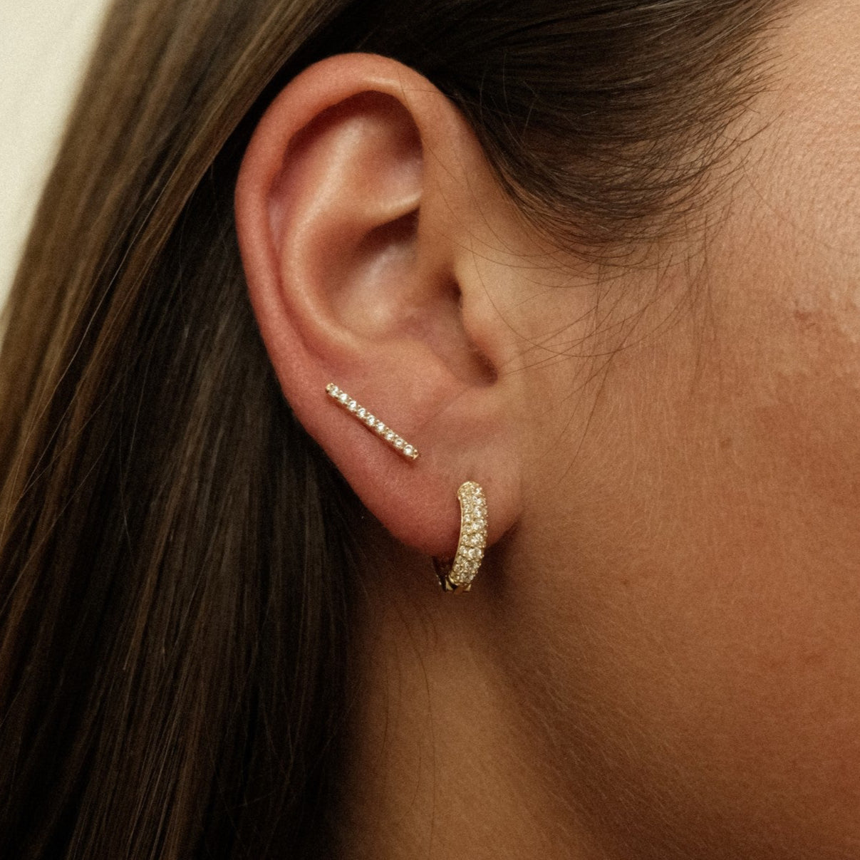 Bar oorbel en pave hoops