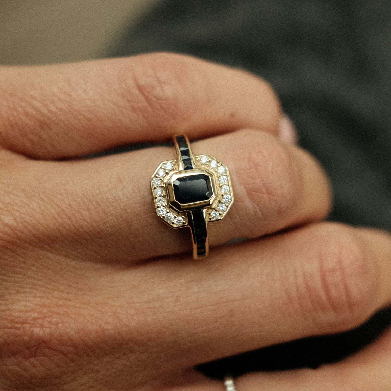 Blue sapphire diamond statement ring