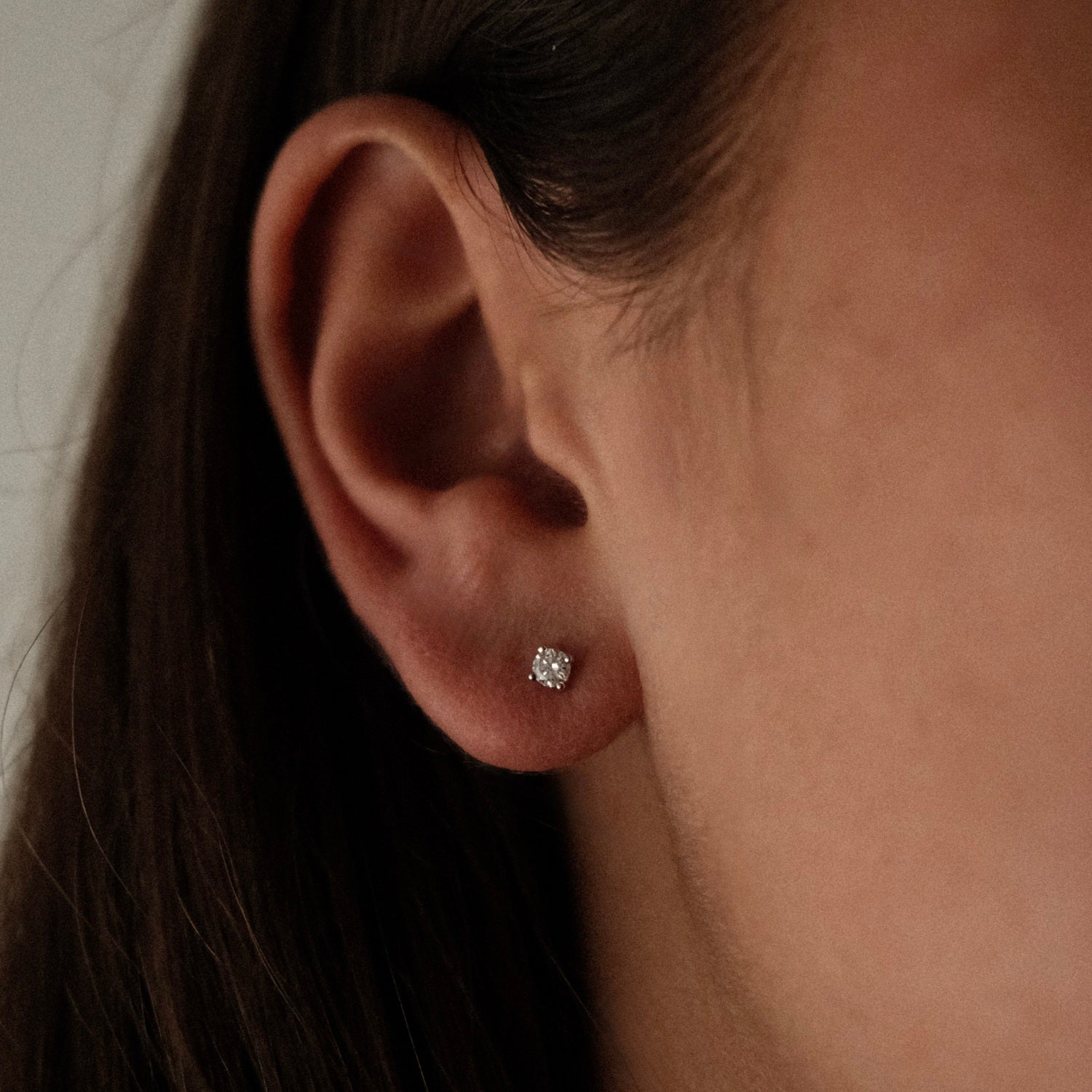 Brilliant Diamond Stud White Gold