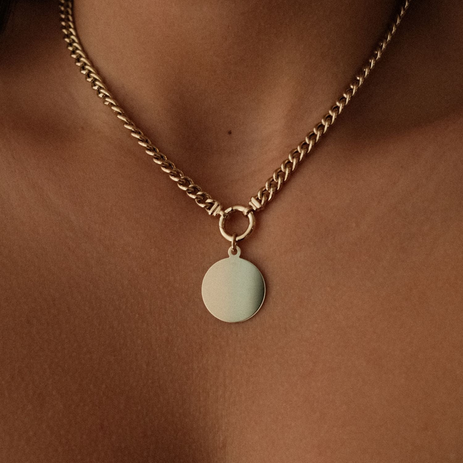 Coin Bedel Large 14k Goud