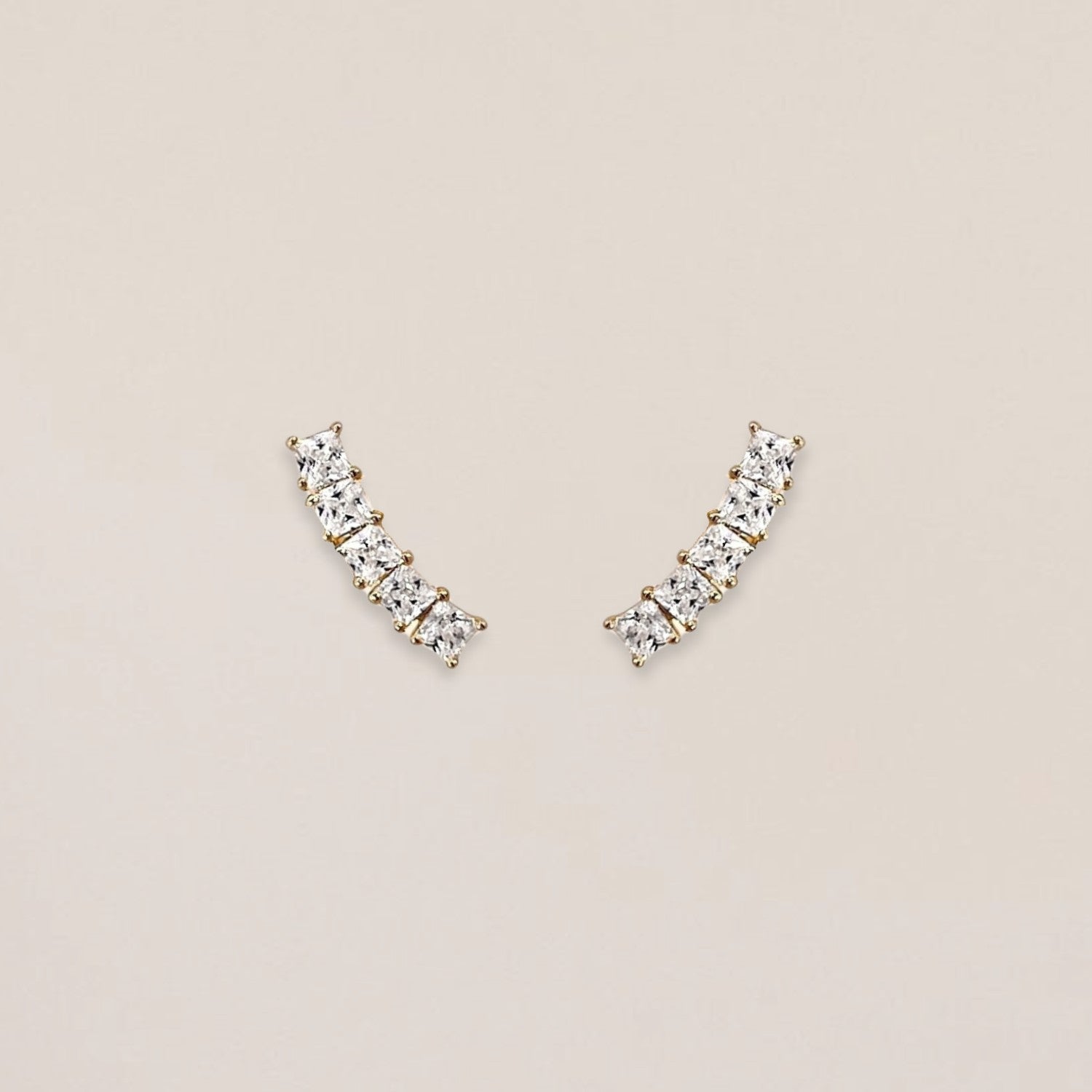 Curve Studs