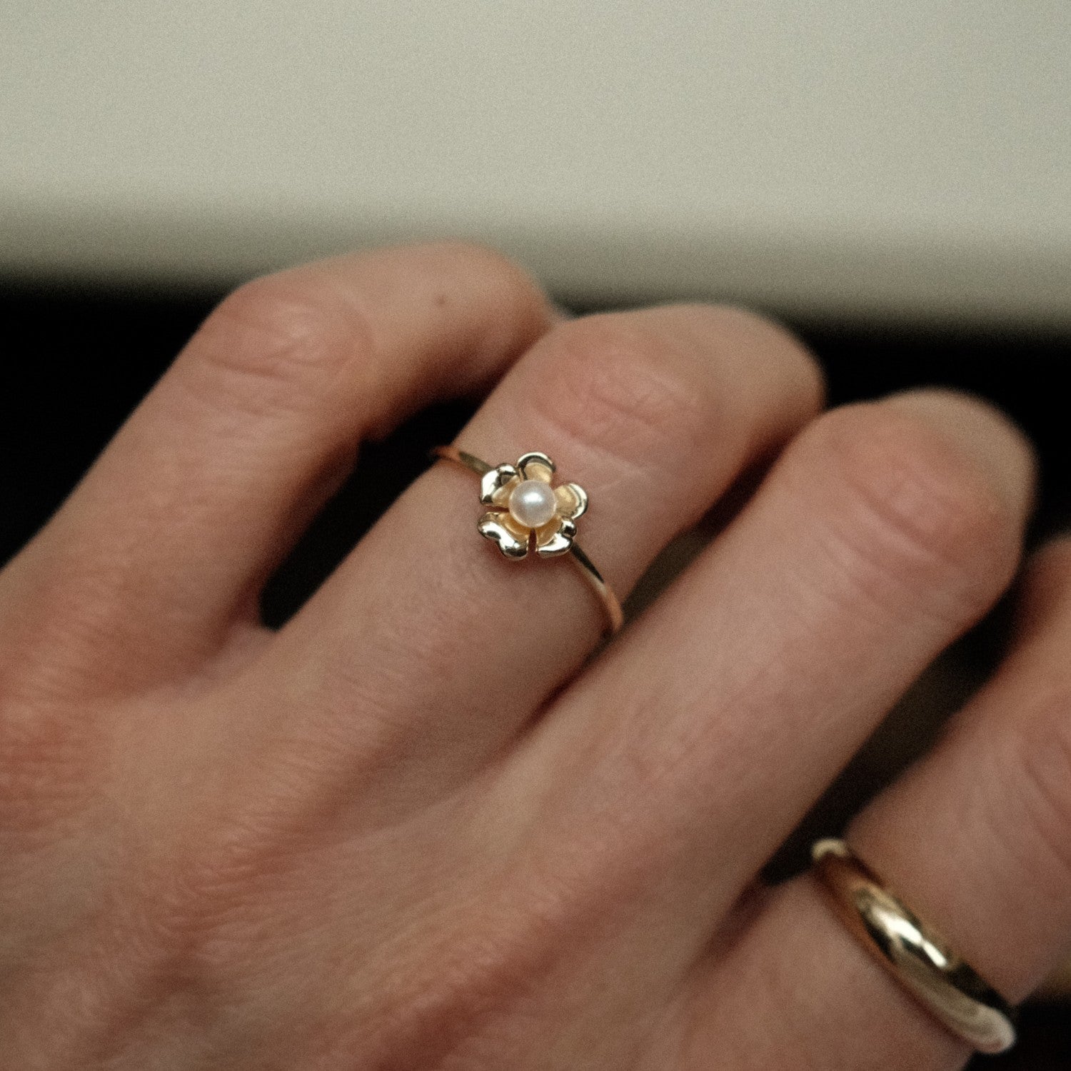 Flower Ring with Pearl