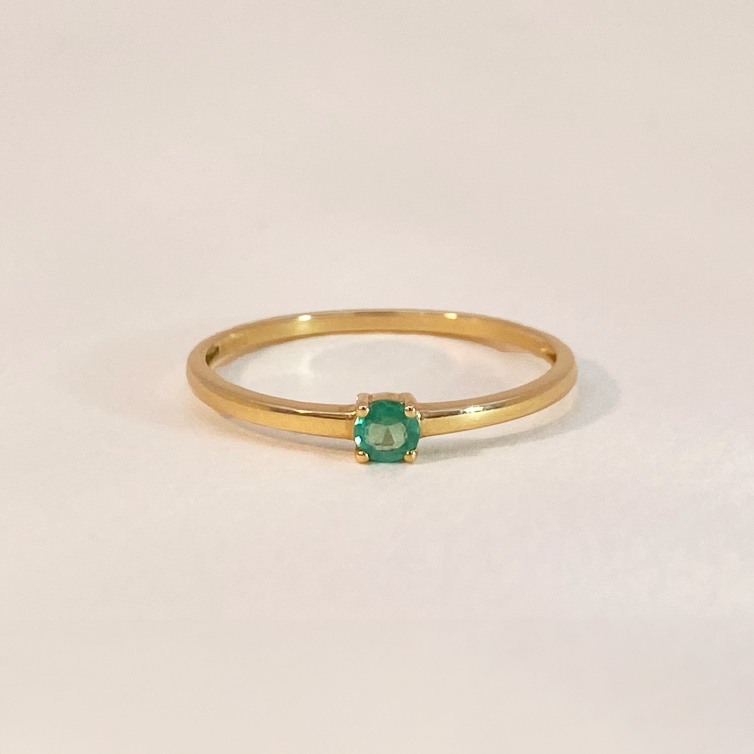 Geboortesteen ring mei smaragd