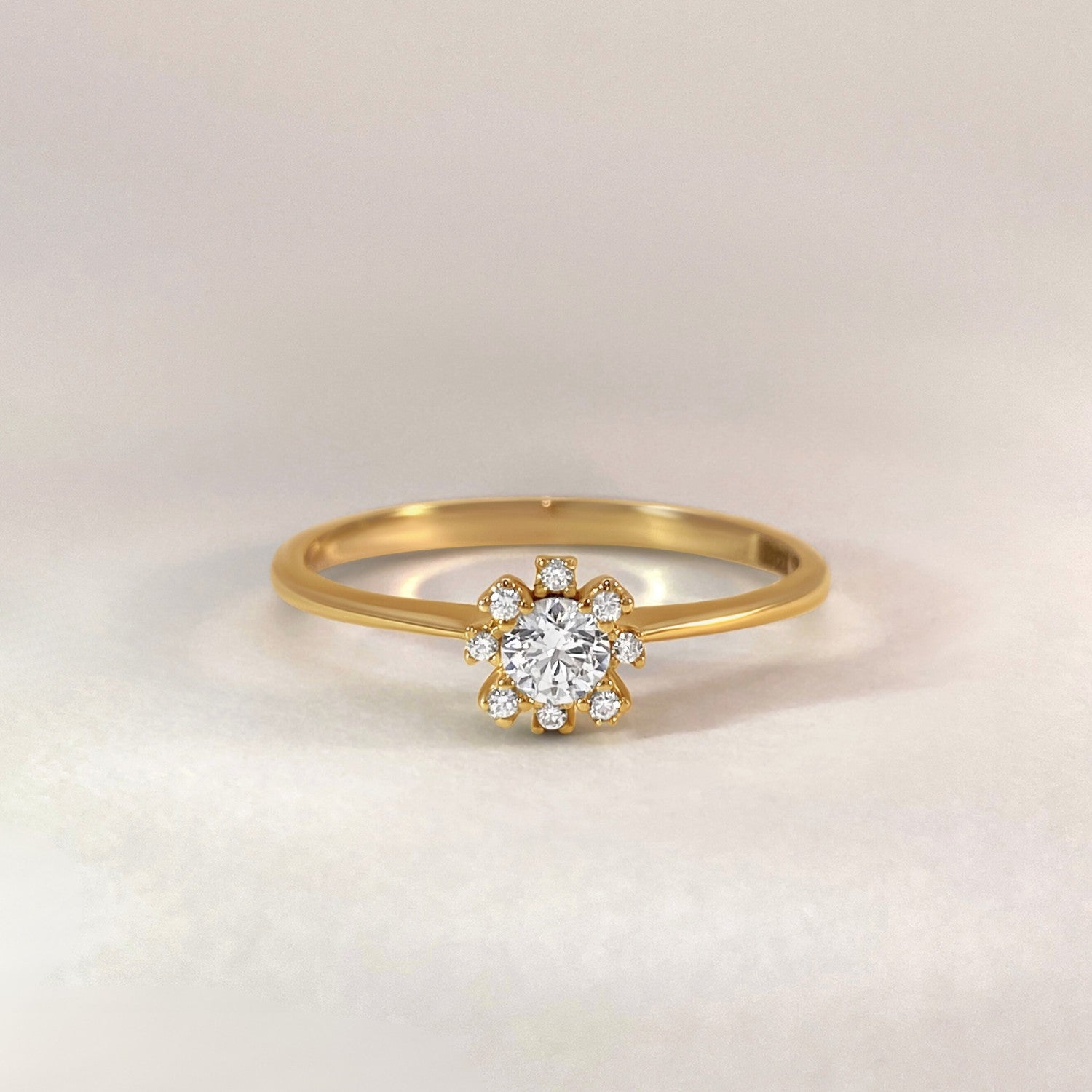 Gold flower ring