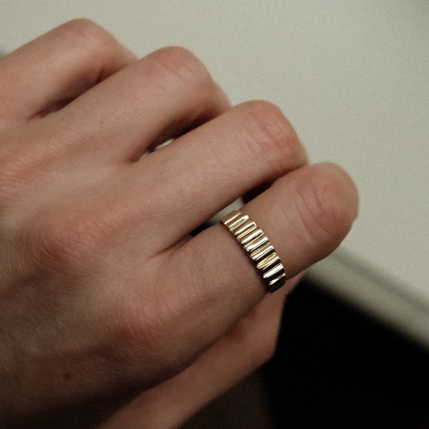 Gouden Ring met Ribbels