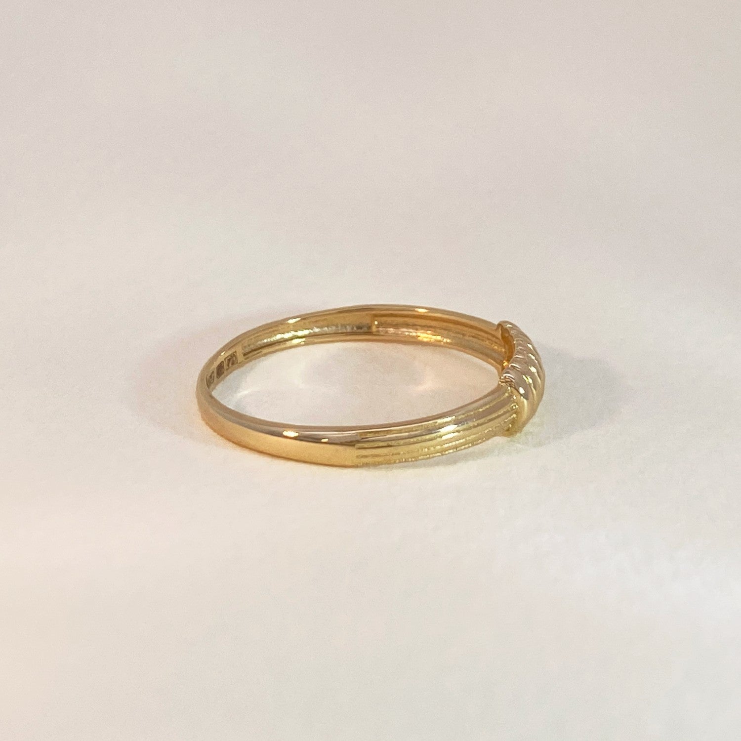 Gouden ribbeltjes ring