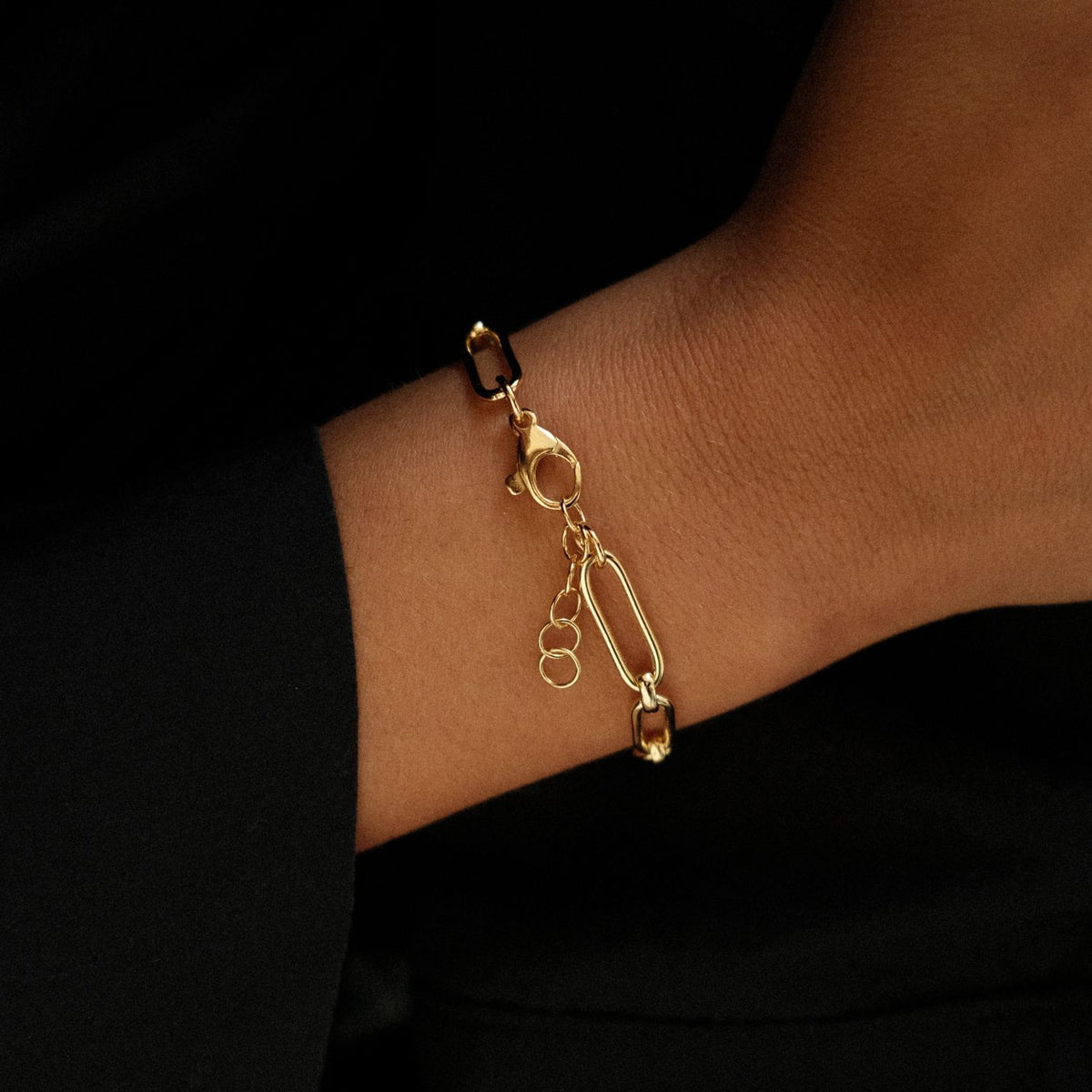 Goudkleurige armband met schakels