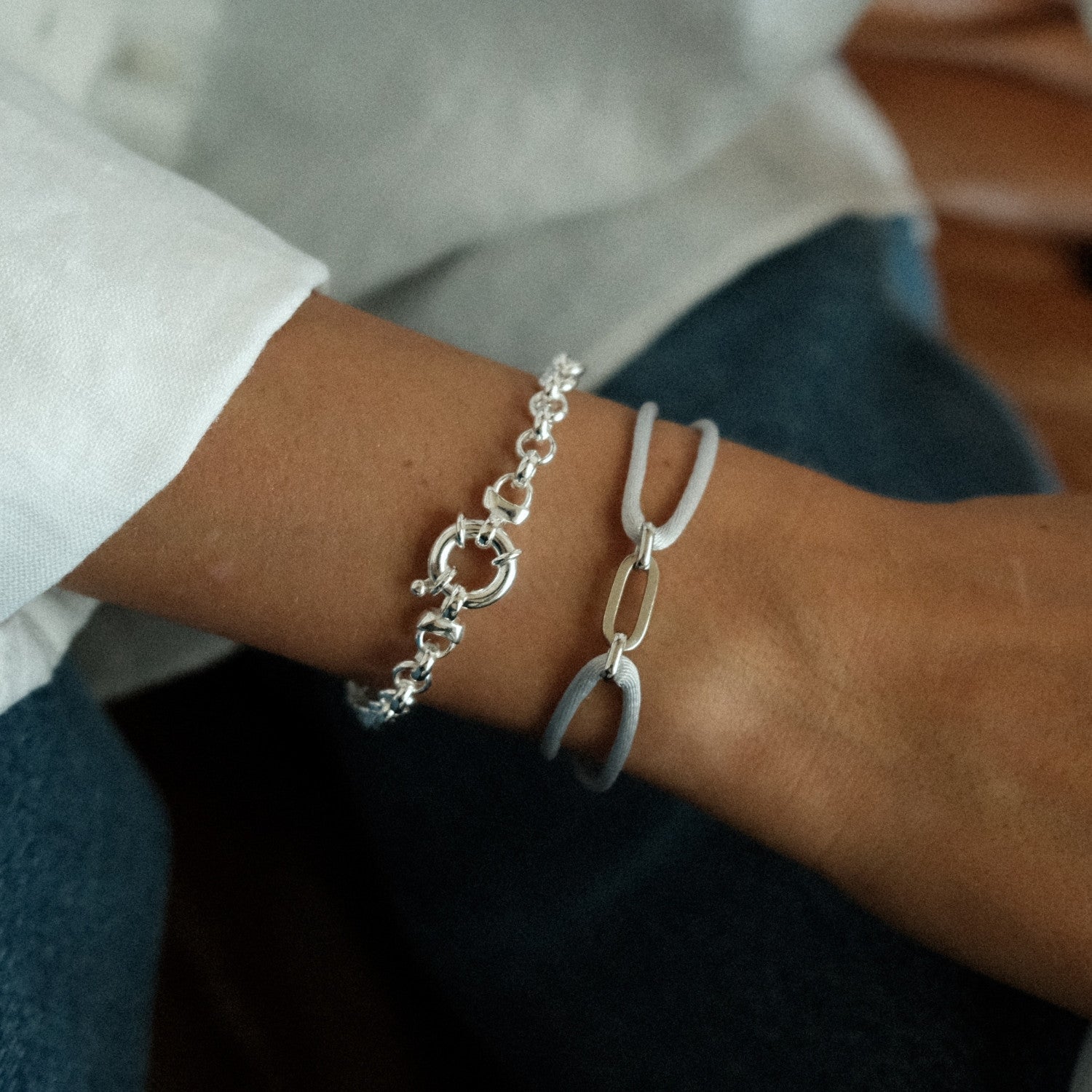 Jasseron armband en satijnen armband zilver