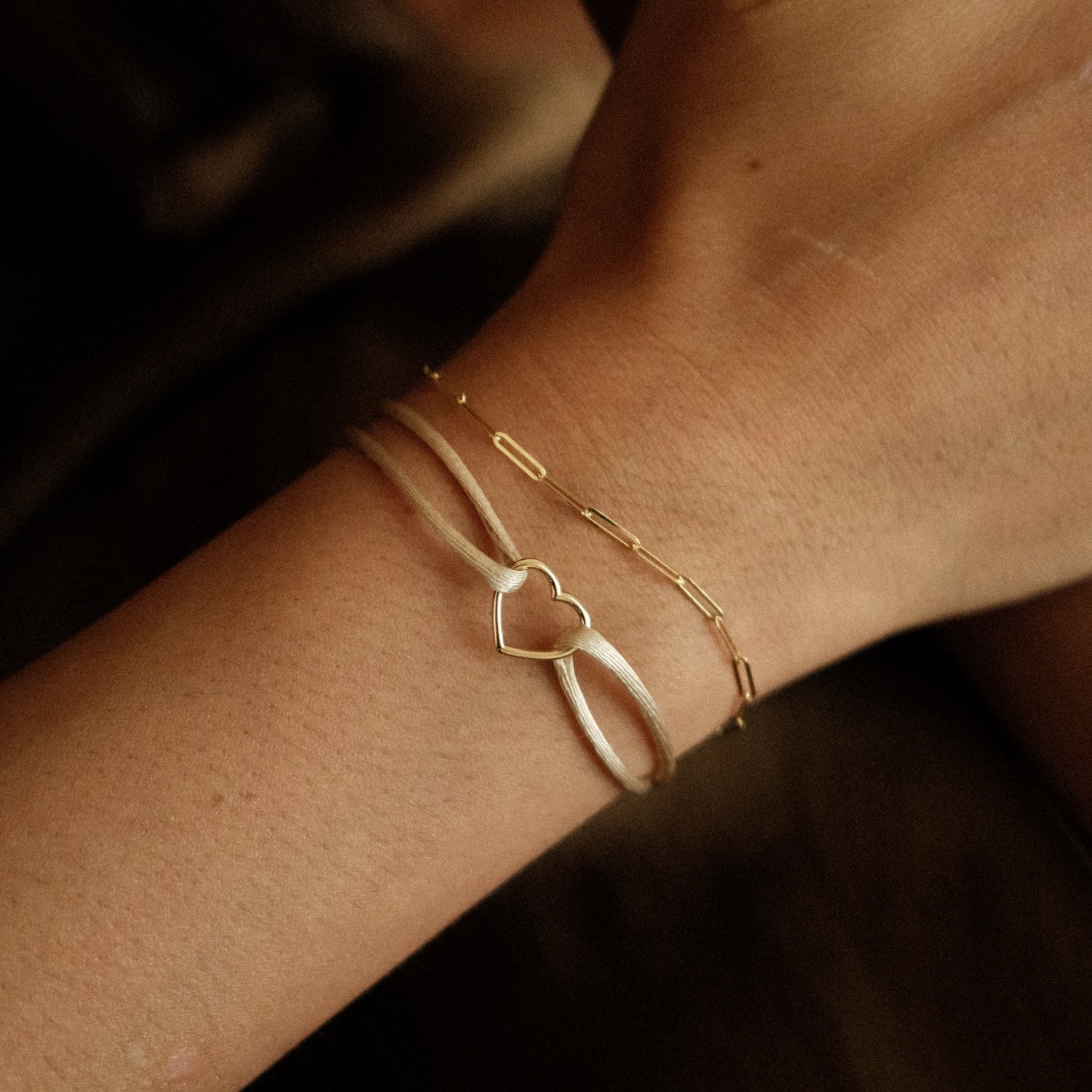 Love charm satin bracelet