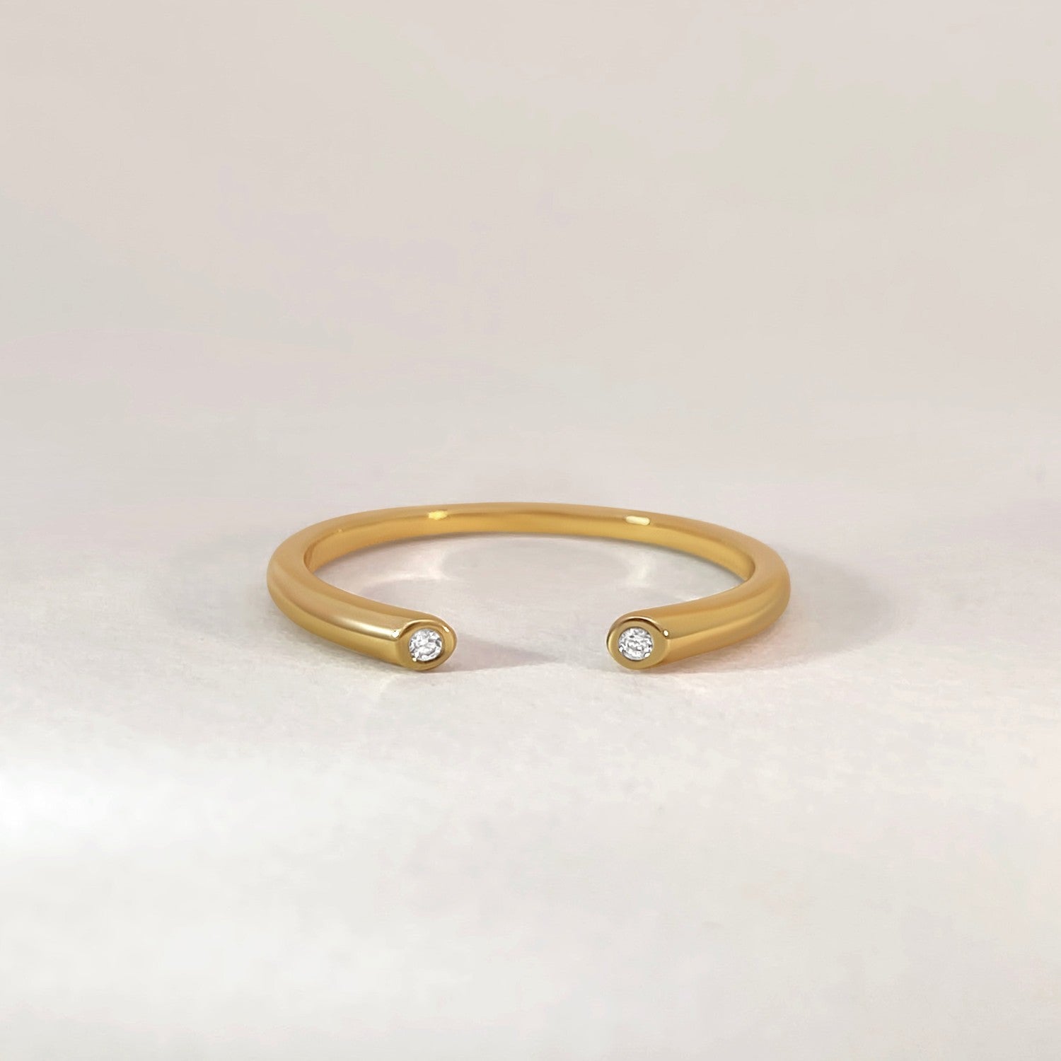 Open ring met diamant