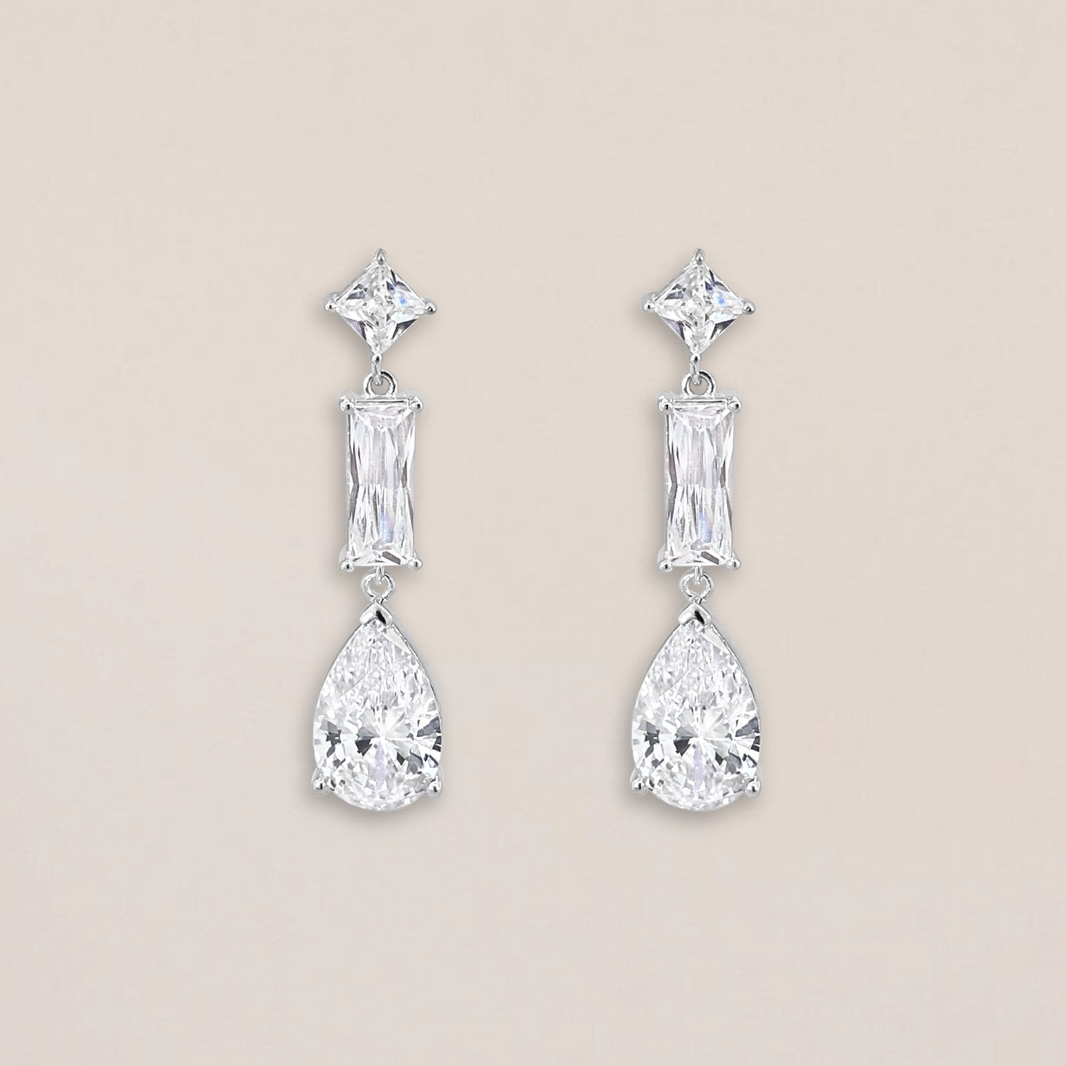 Peer druppel oorbellen