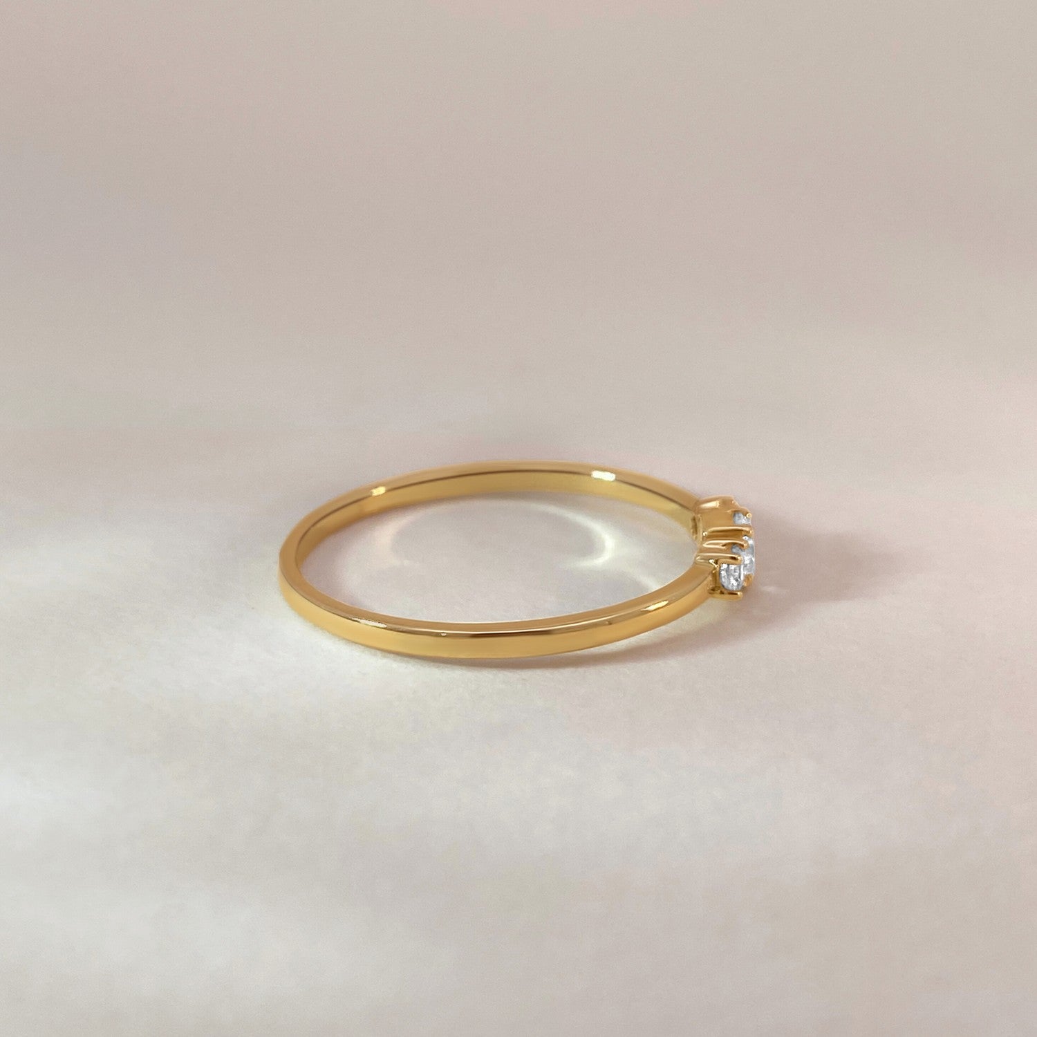 Ring met drie stenen
