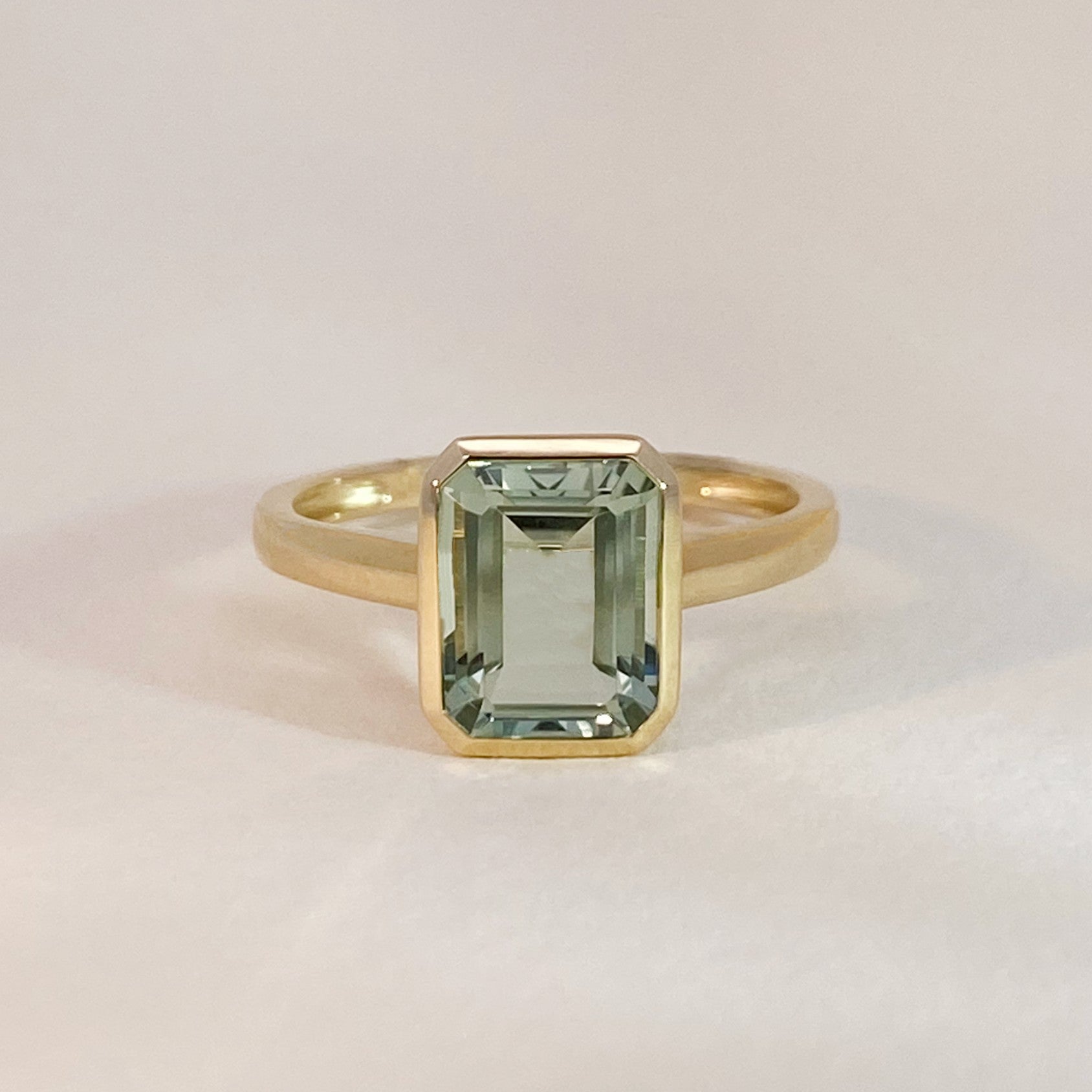 Green Amethyst Bezel Ring Oro Jewels