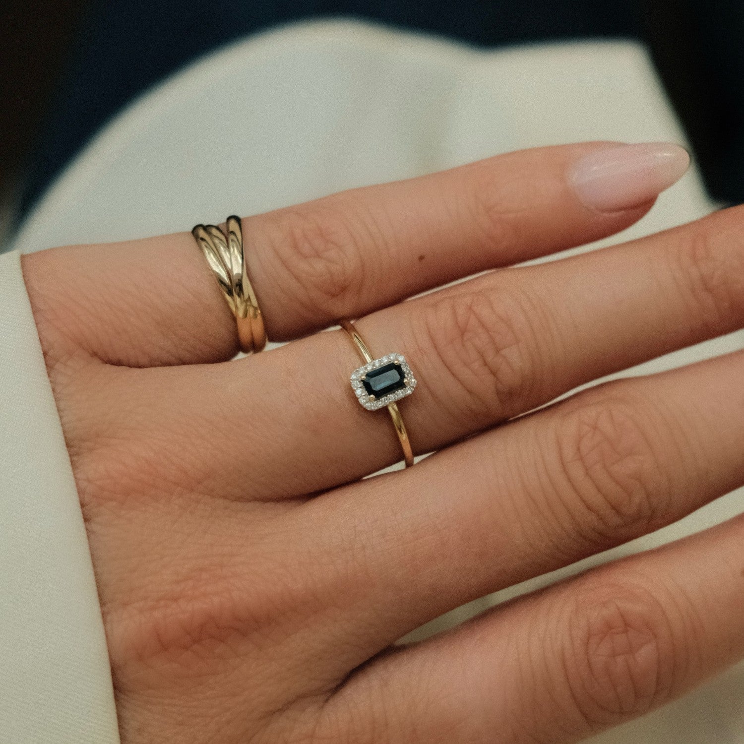 Saffier halo ring