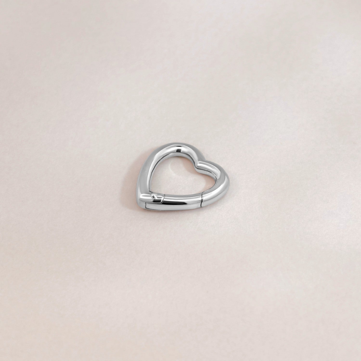 Silver heart connector
