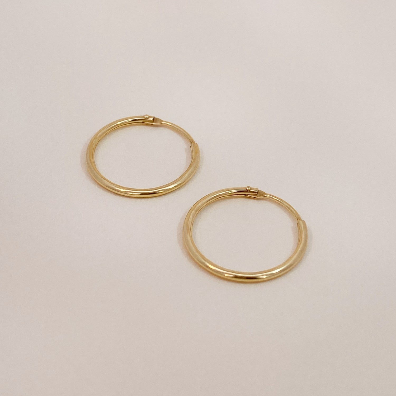 Small gold hoops