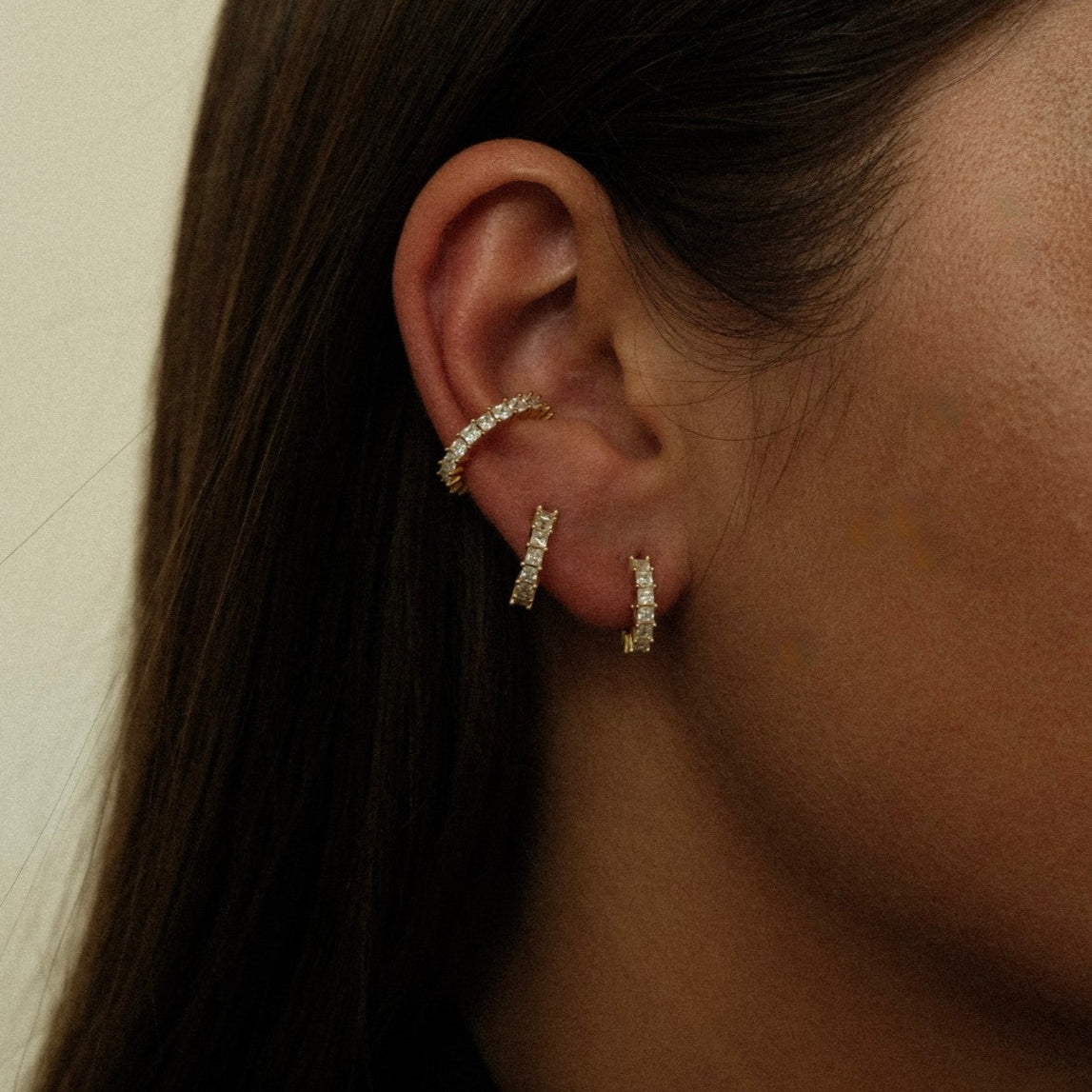 Stack met kristal hoops en ear cuff