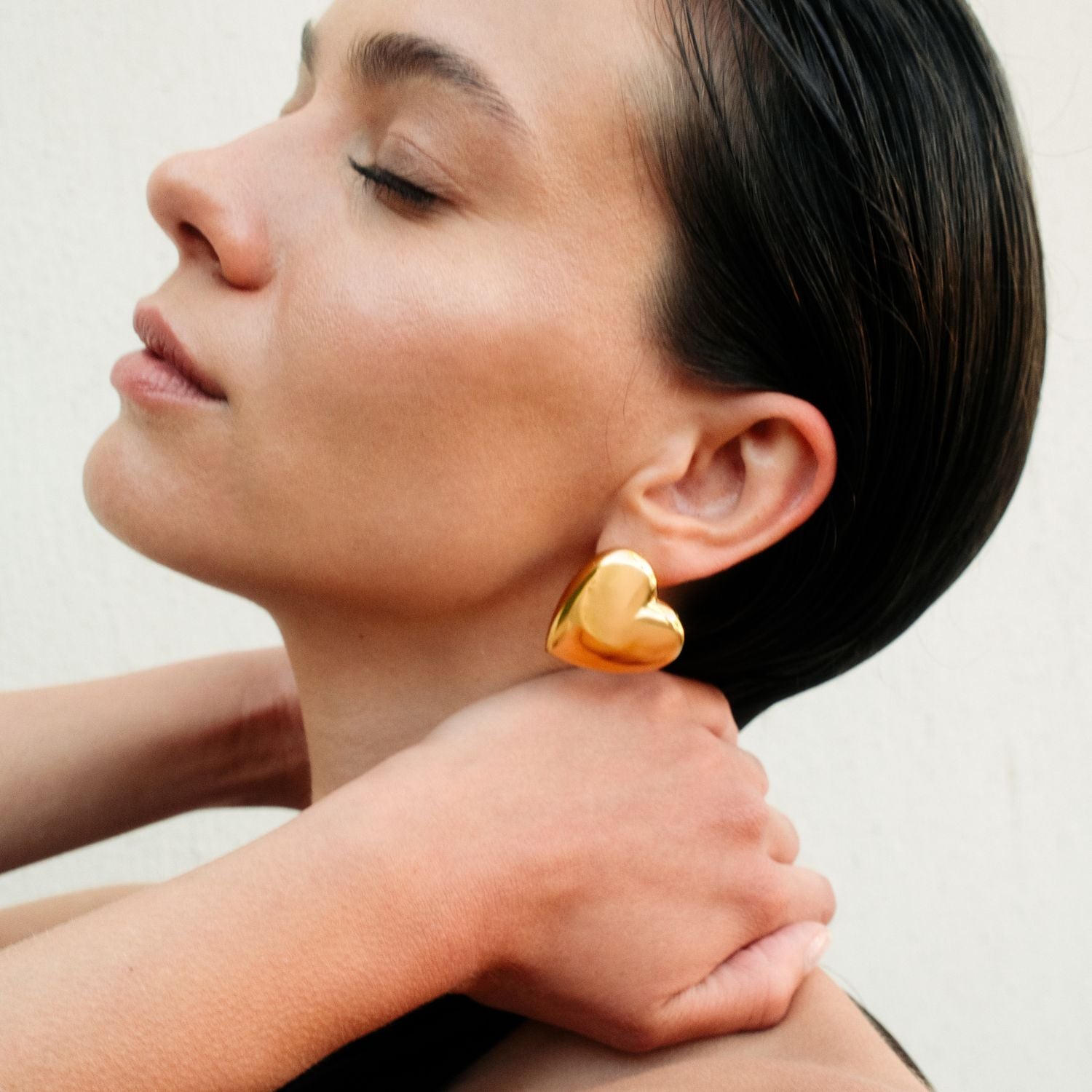 Statement hart oorbellen