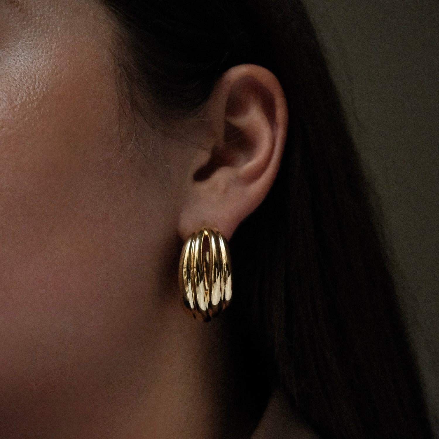 Statement oorbellen wave