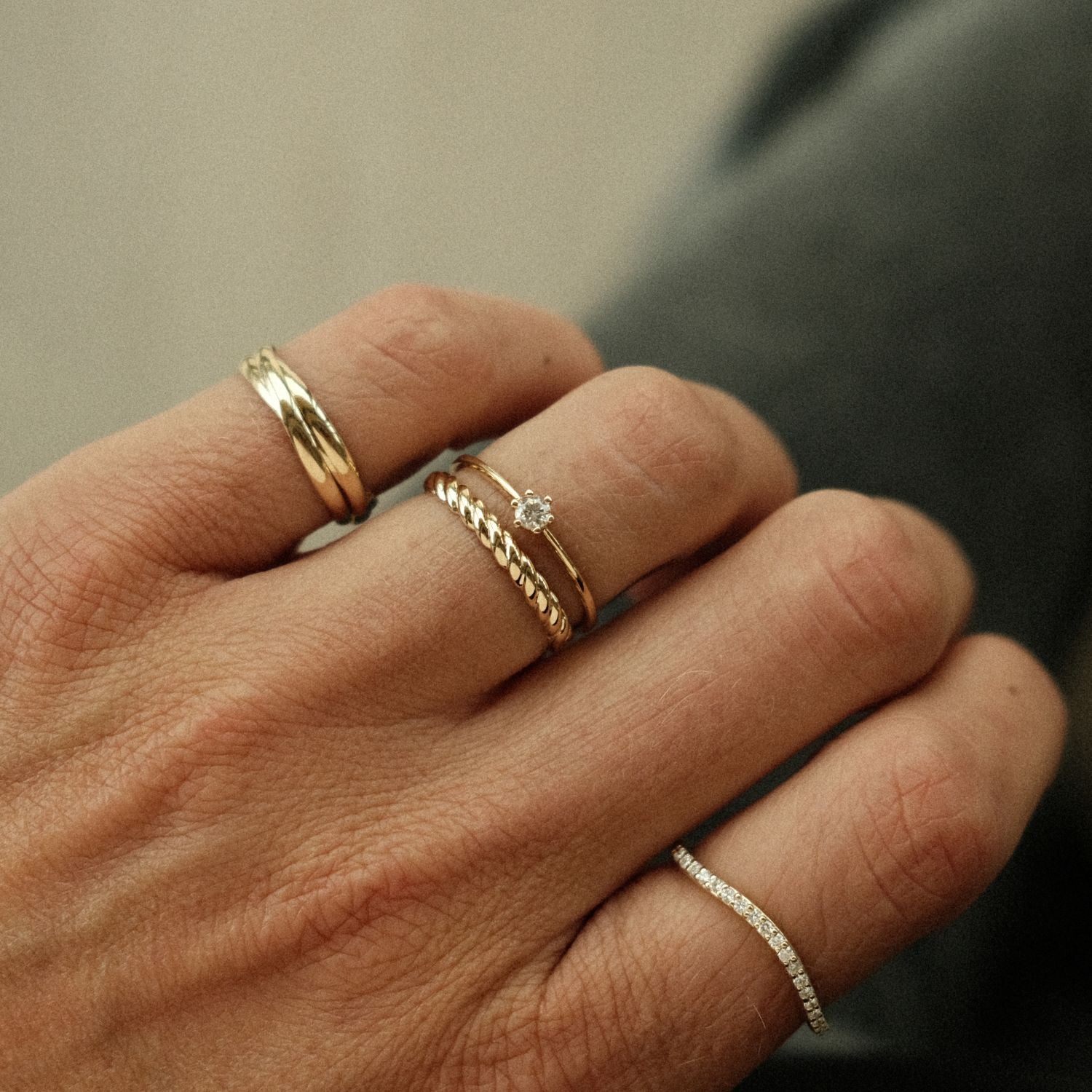Twist ring en solitair spark ring