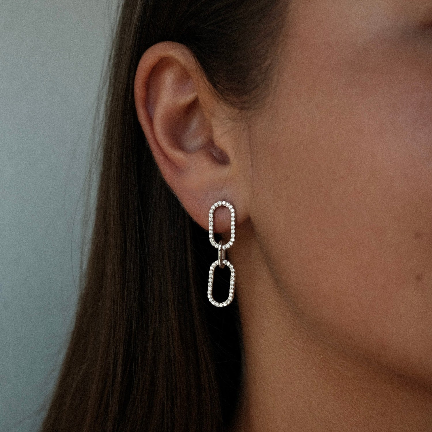 Zilveren paperclip oorbellen met steentjes