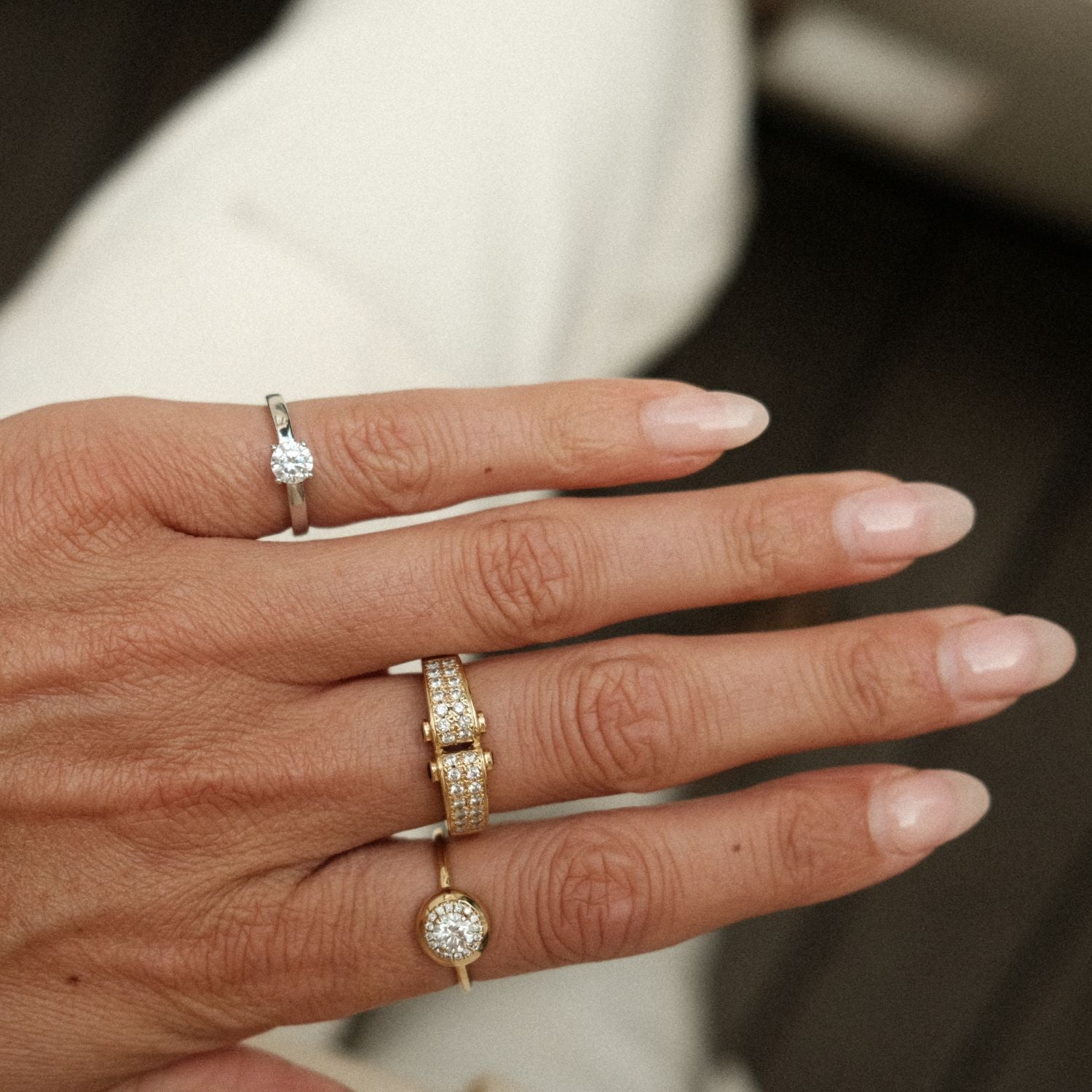 Zilveren pink ring met steen