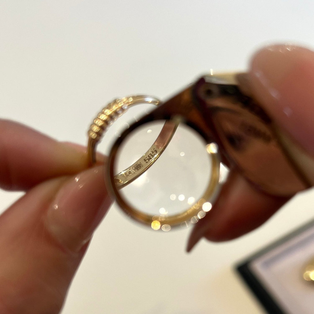 Gold Rings Labelled Recognizing Real Gold by its Stamps | Oro Jewels