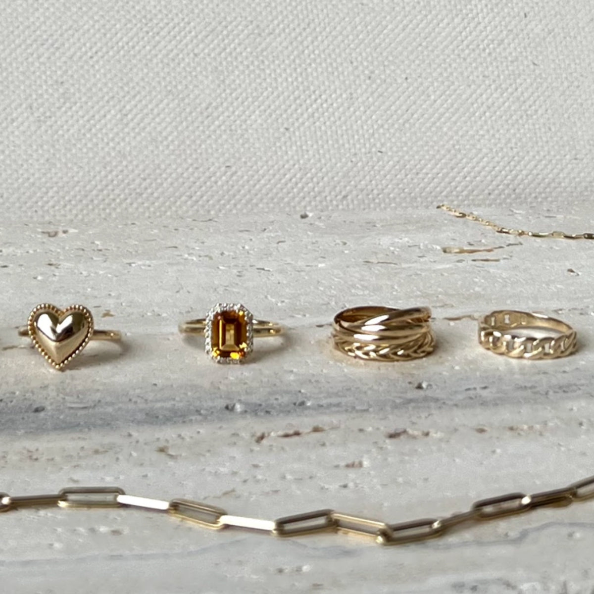 What is karat Oro Jewels