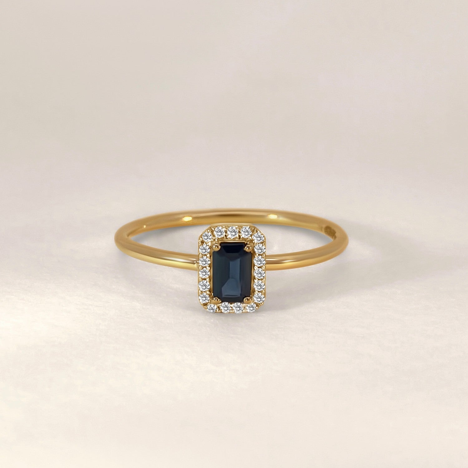 Saffier & Diamant Halo Ring