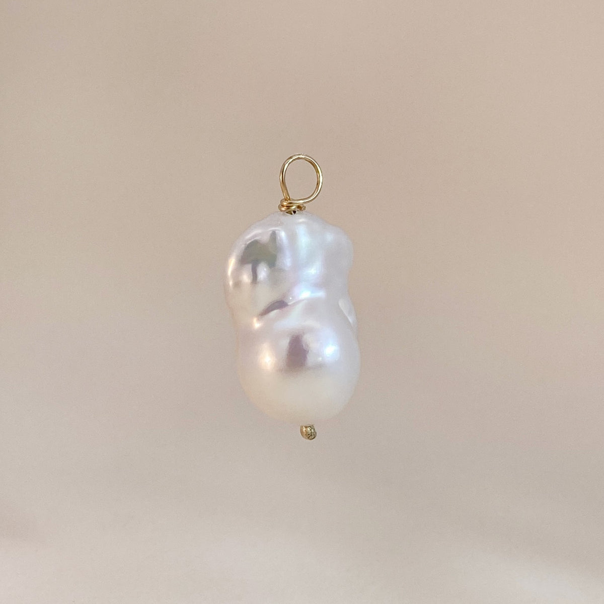 【HYERES LOR】22FW★ Noailles Silver Baroque Pearl Pendant HYERES LOR】22FW☆ Noailles Silver Baroque Pearl Pendant