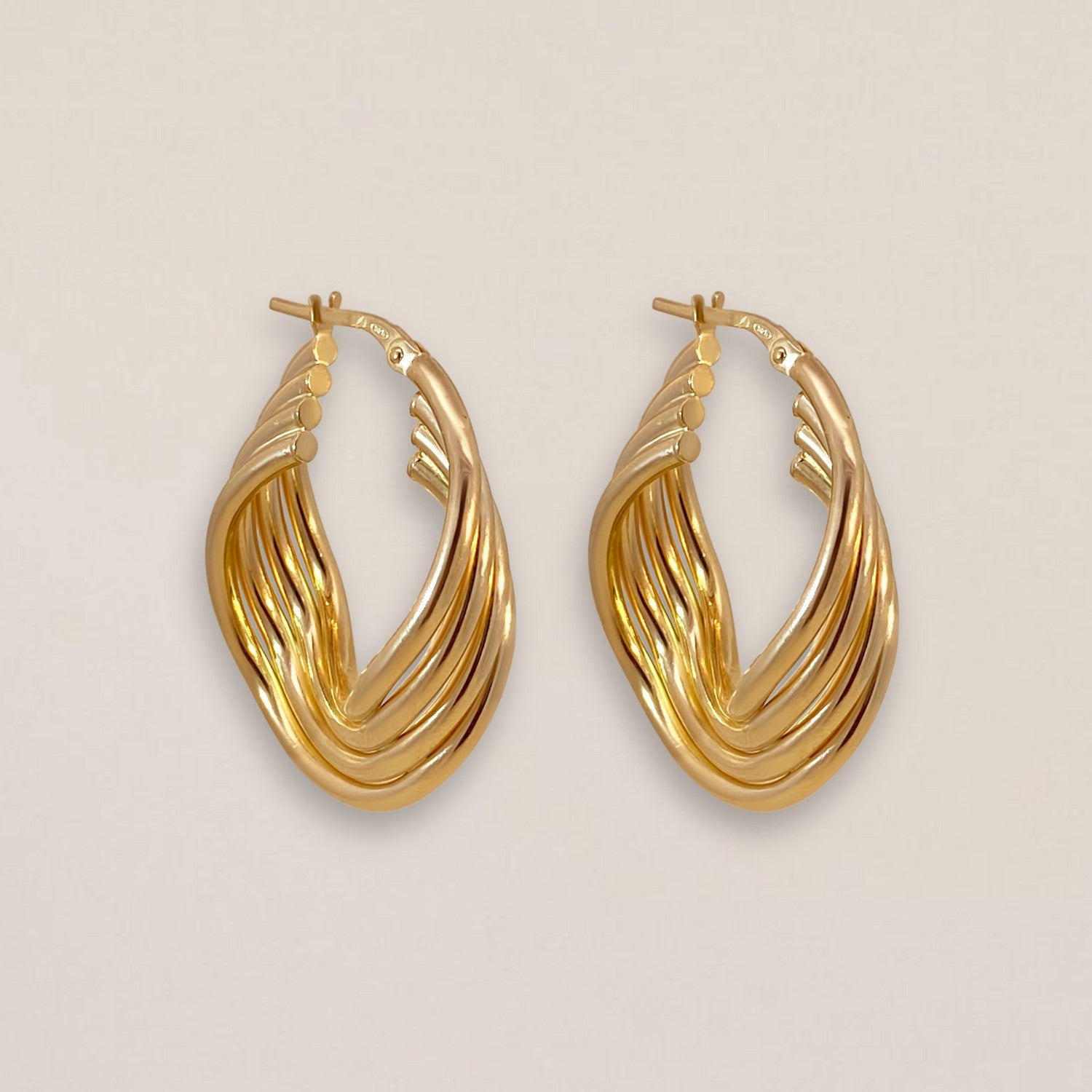 Bold twist hoops oro