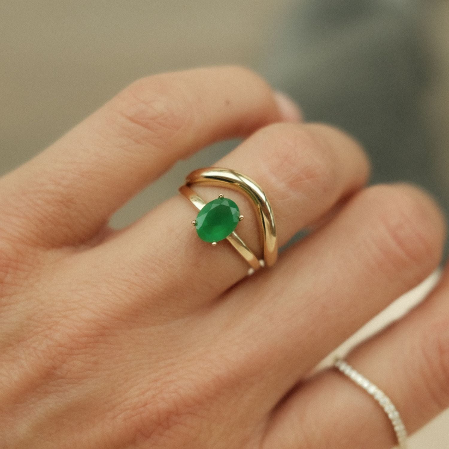 Curve Ring met Groene Ring
