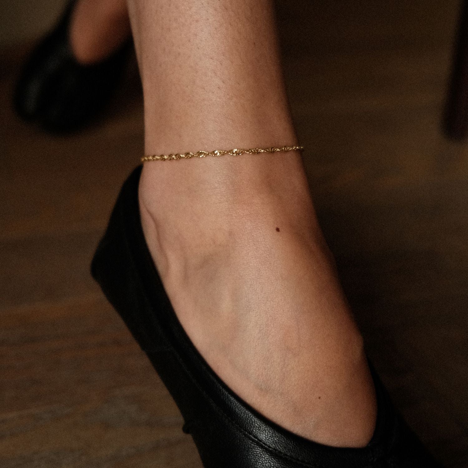 Details Twist Enkelbandje