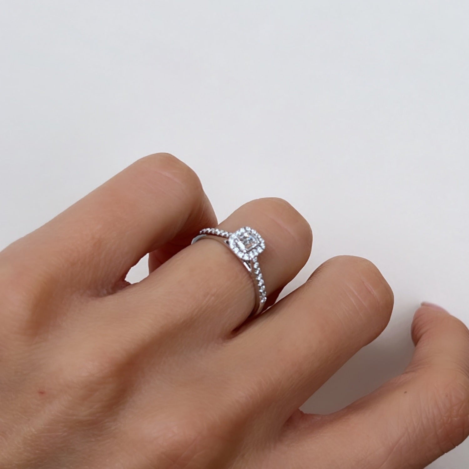 Diamanten Halo Ring Witgoud