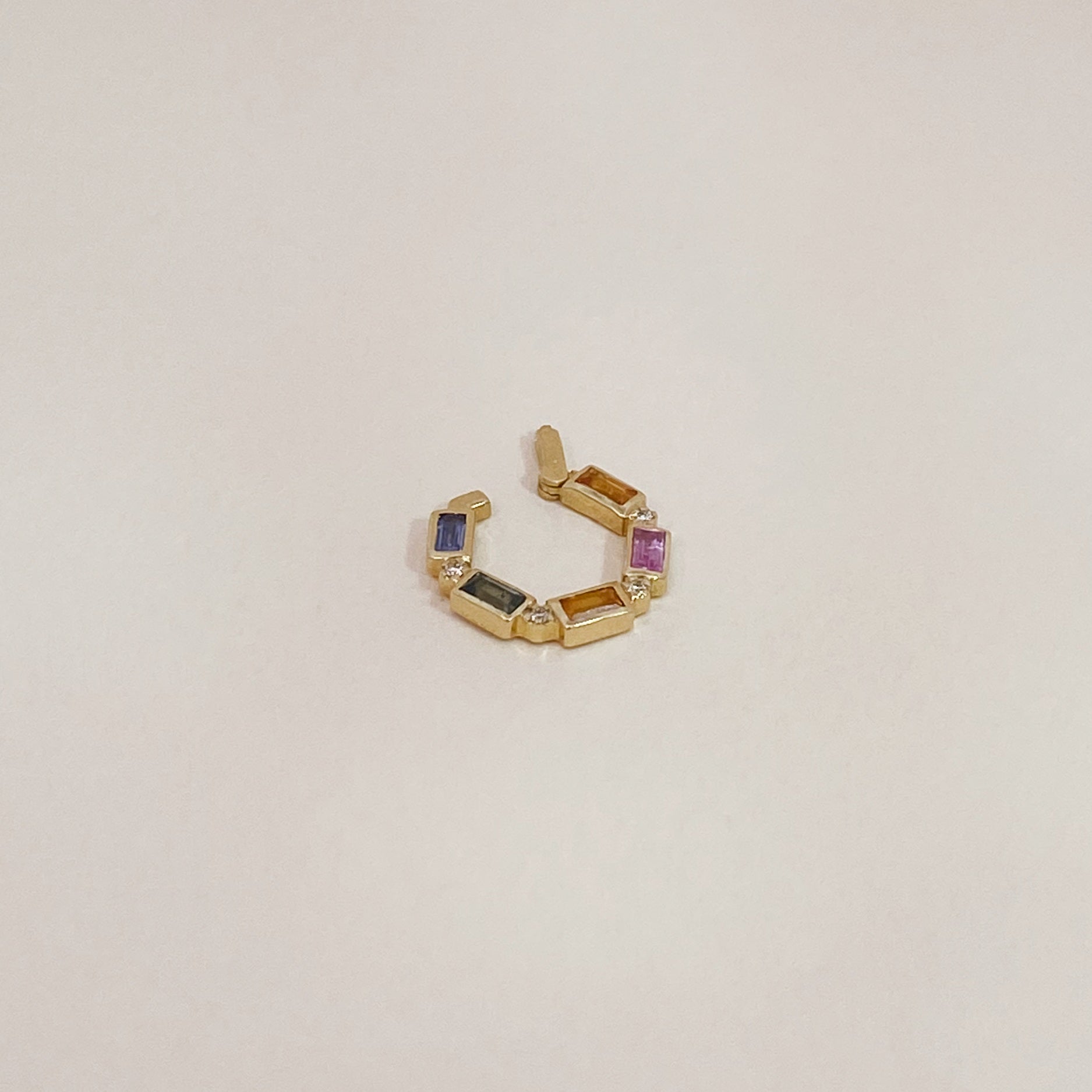 Diamond Sapphire Oro Connector