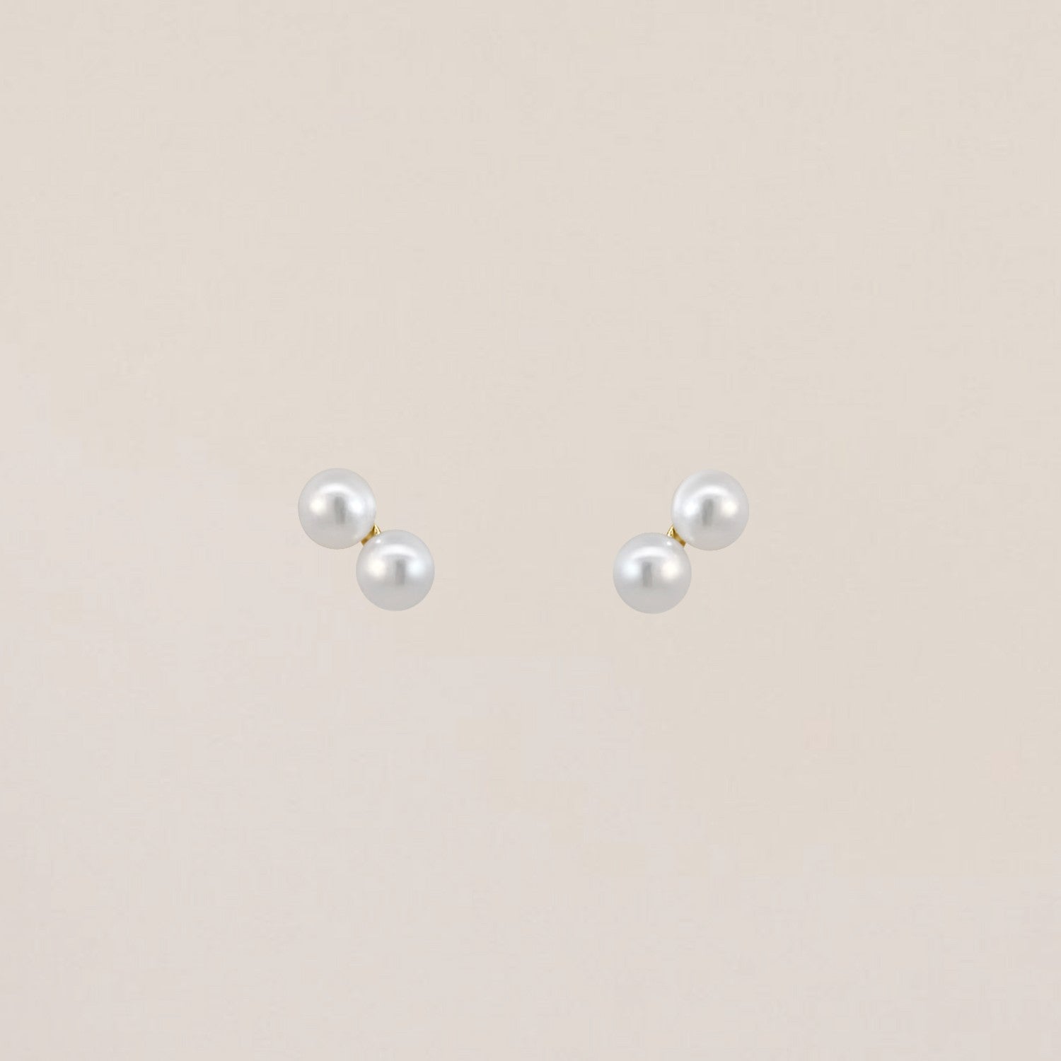 Duo pearl studs