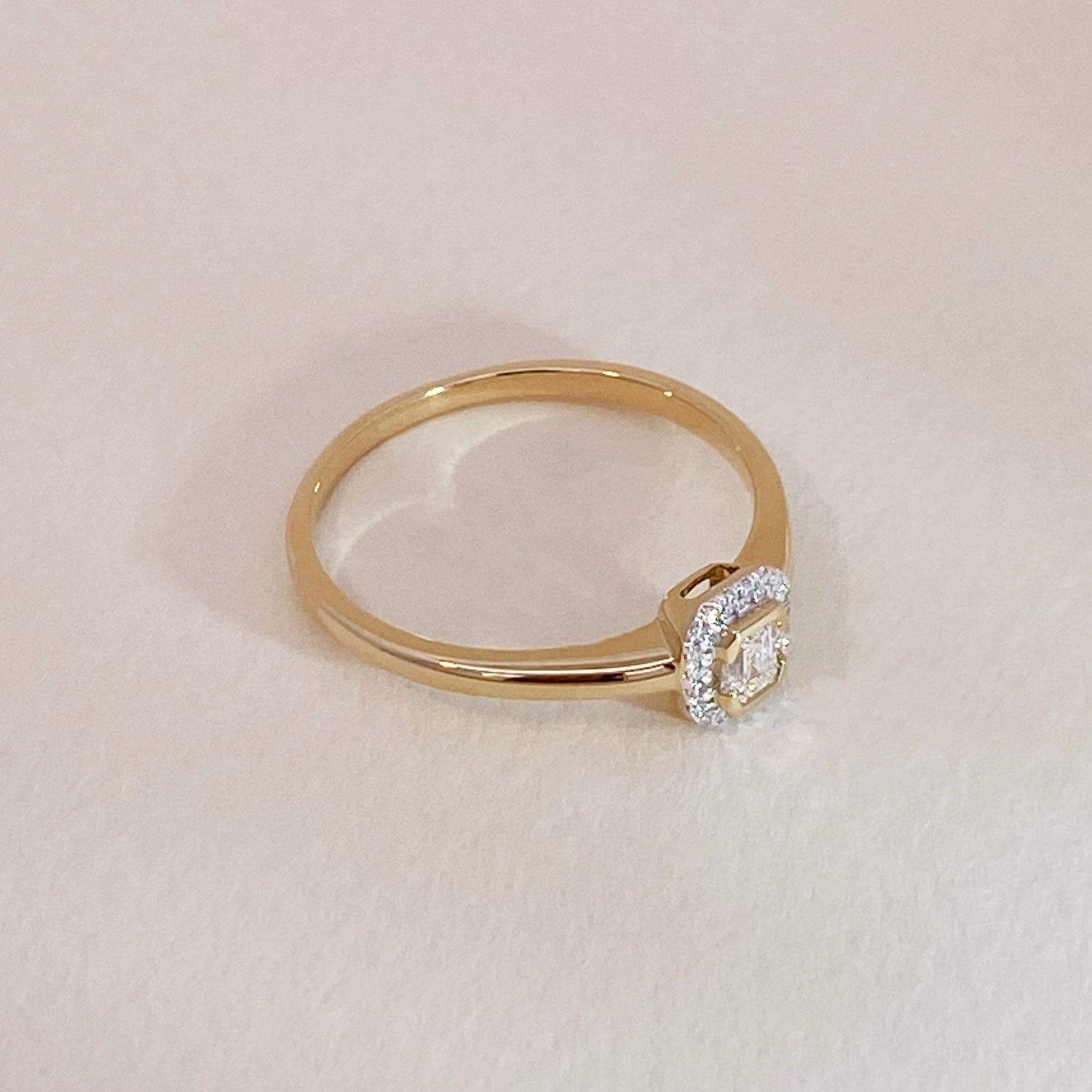 Diamond Baguette Halo Ring Gold
