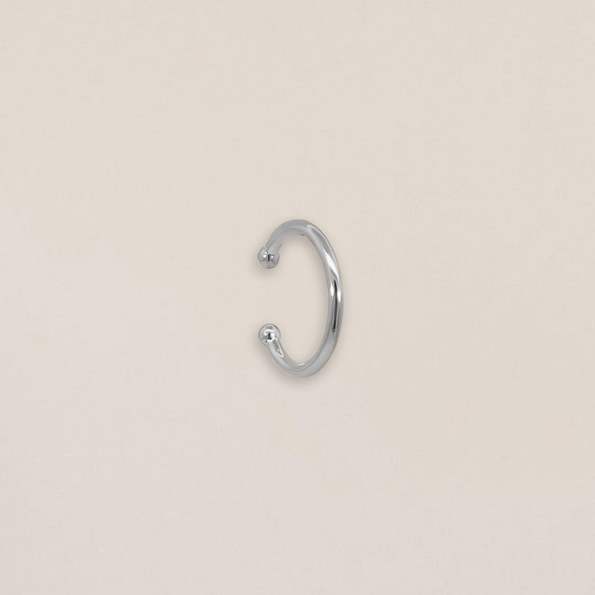Essential Ear Cuff Zilver