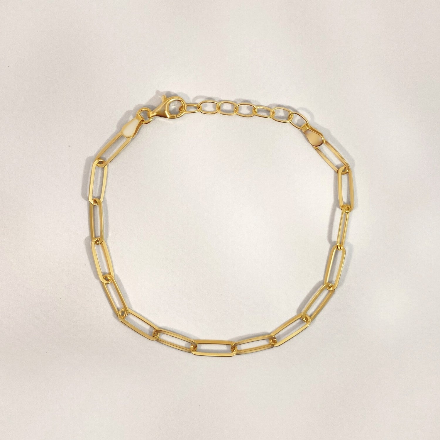 Flat paperclip link bracelet
