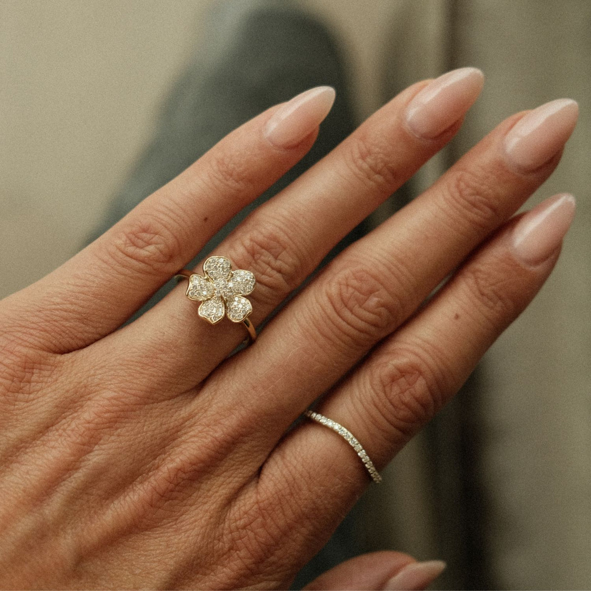 Floral statement ring diamonds