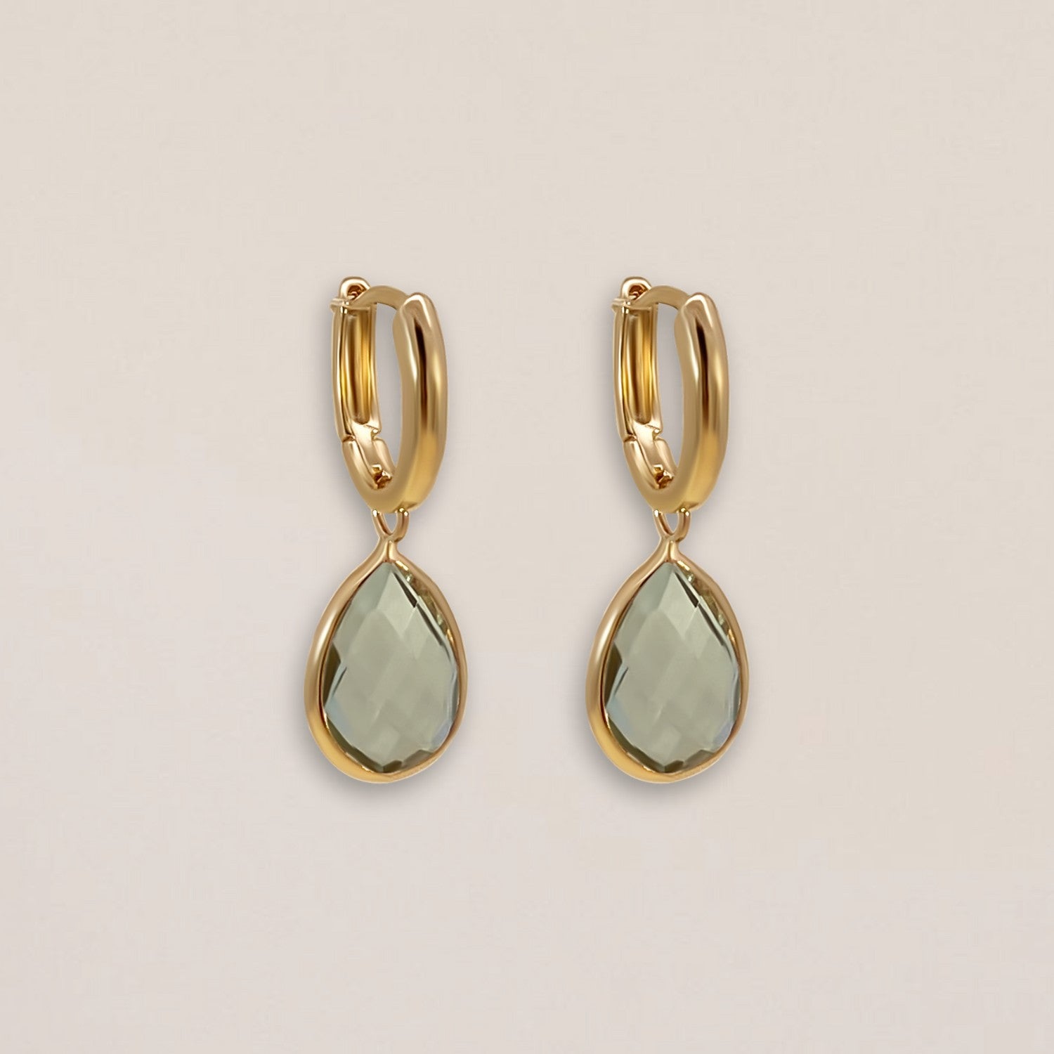 Gouden hoops met groene amethist