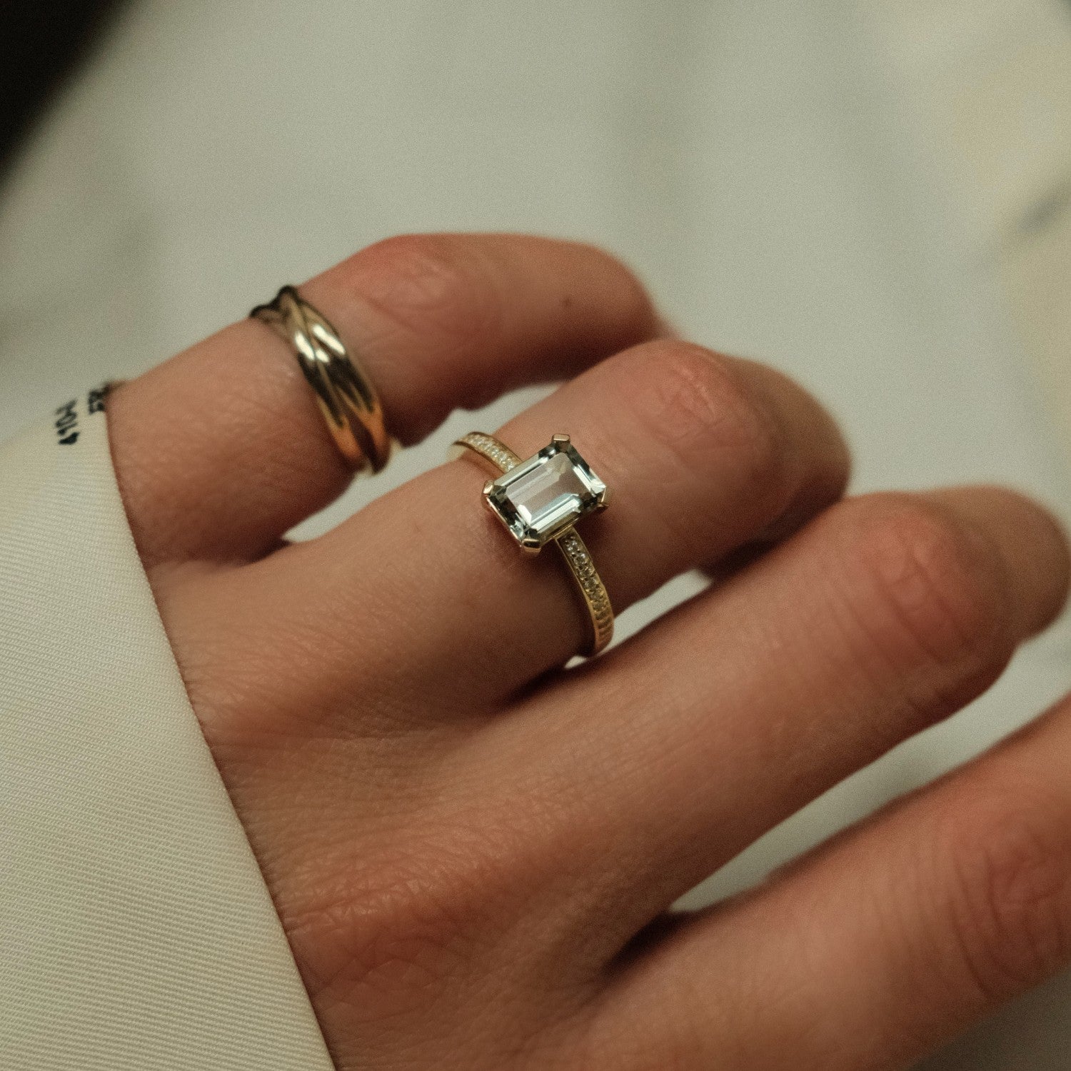 Groene amethist diamanten ring