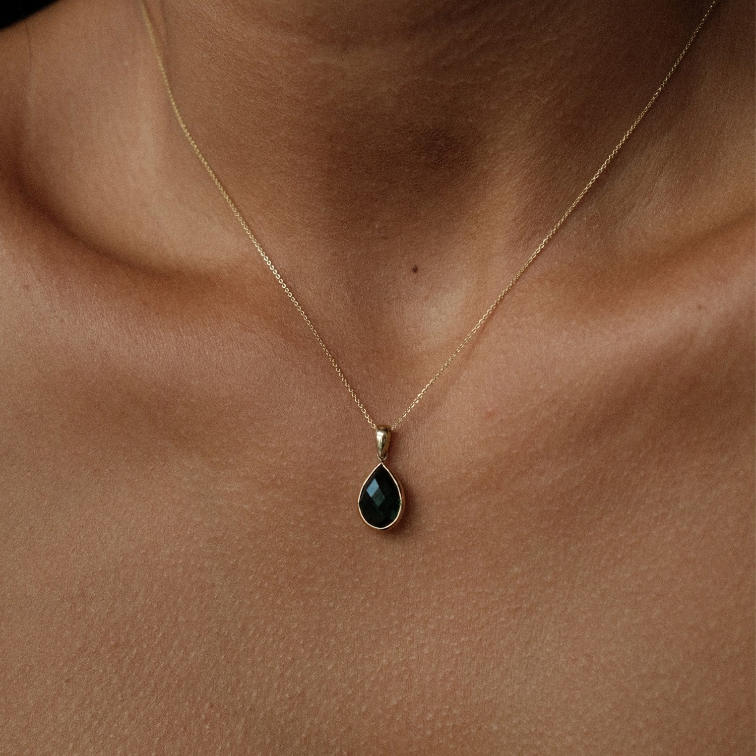 Groene kwarts druppelvormige hanger