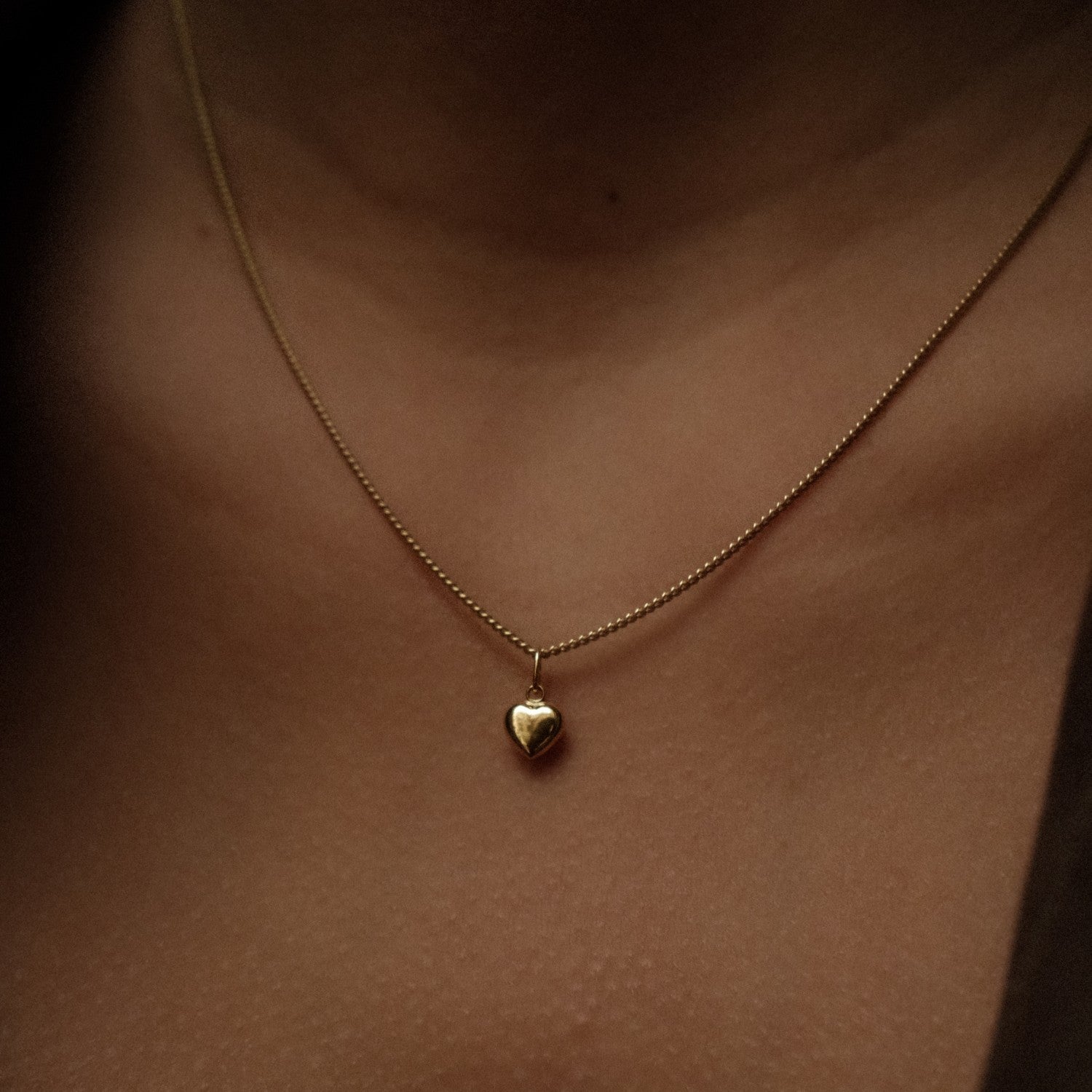 Mini heart charm gold