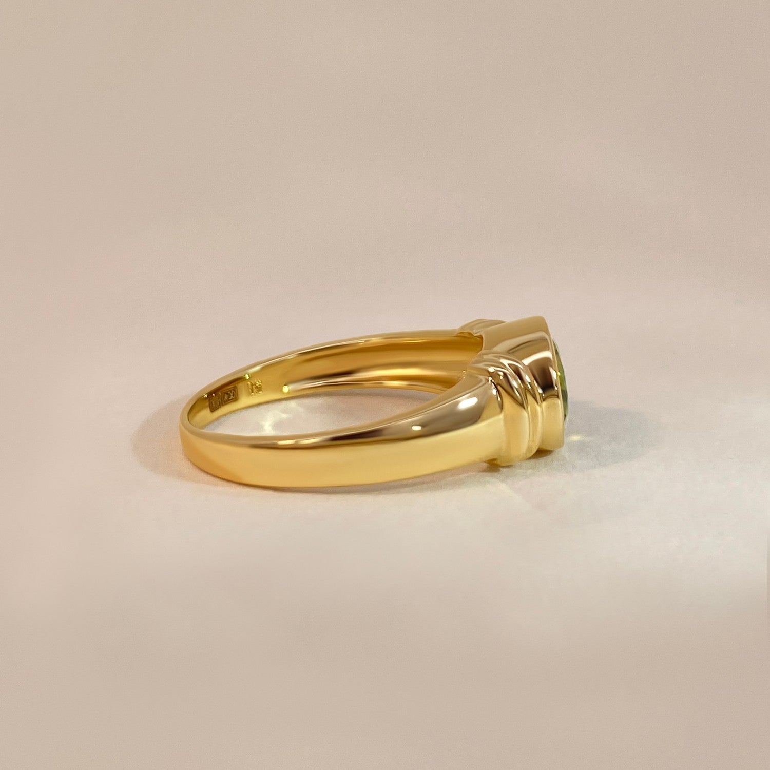 Ovale peridoot ring