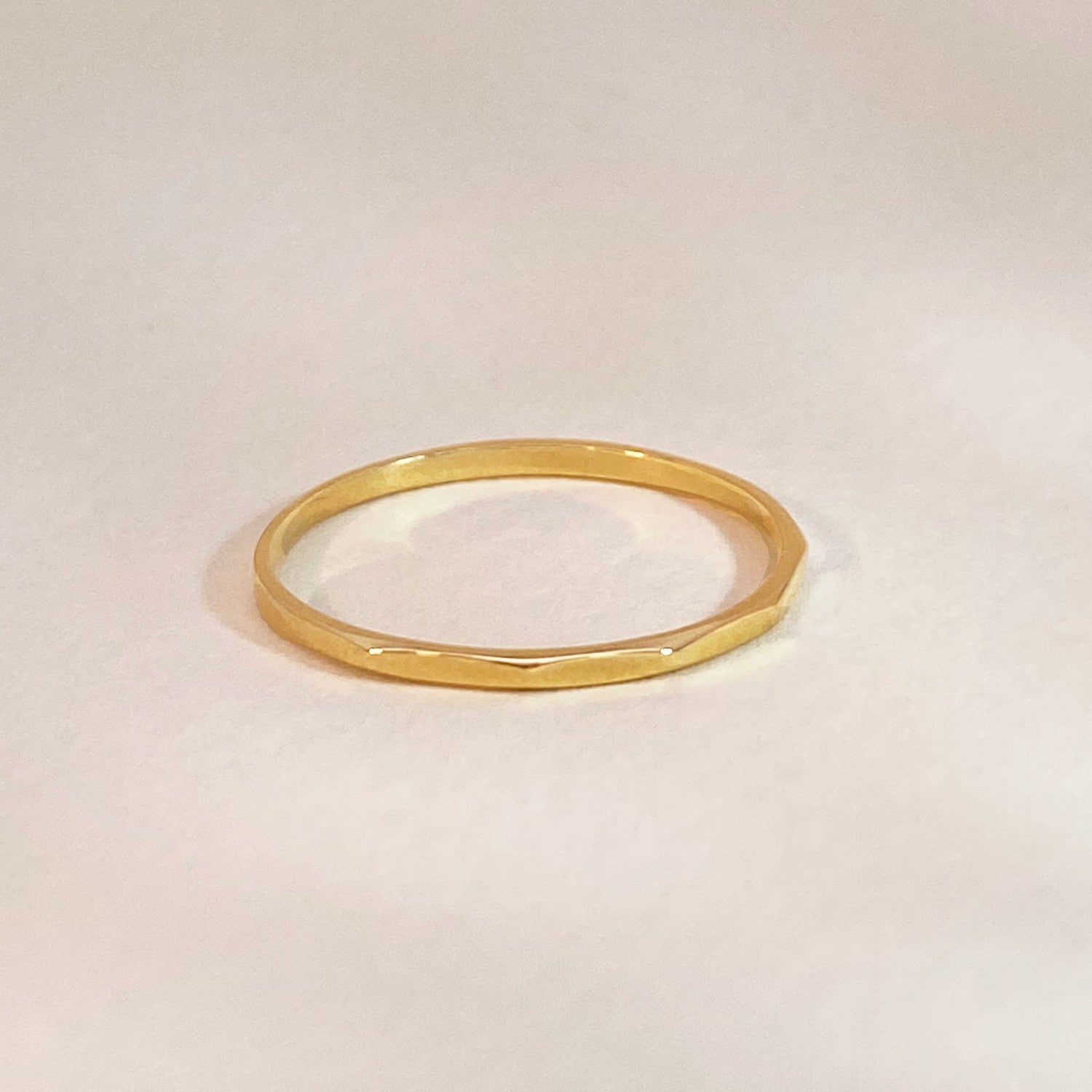 Ring met hoeken