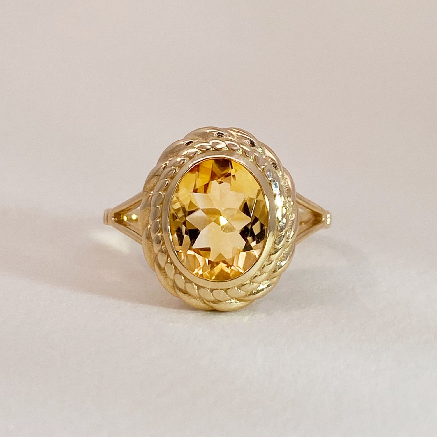 Royal Oval Citrine Ring