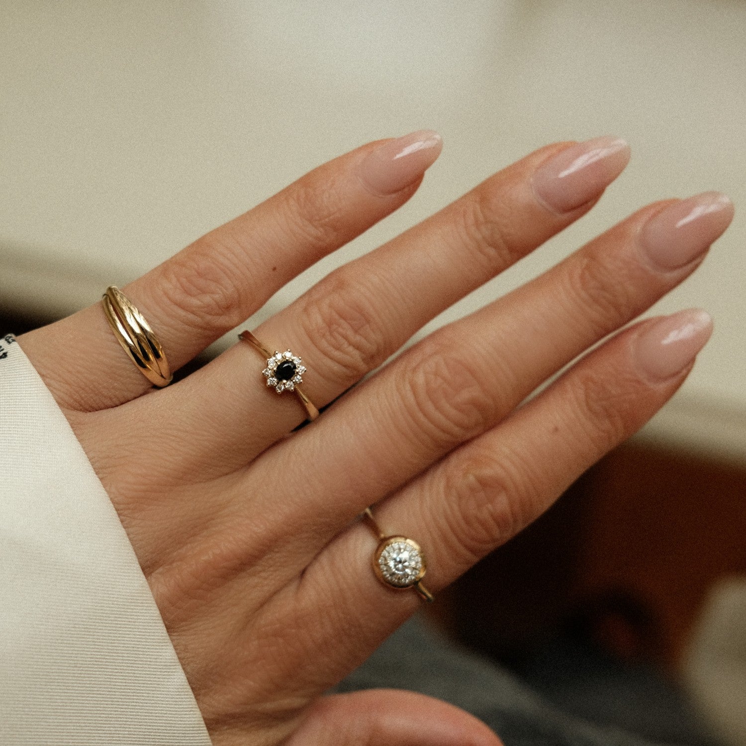 Sapphire diamond ring