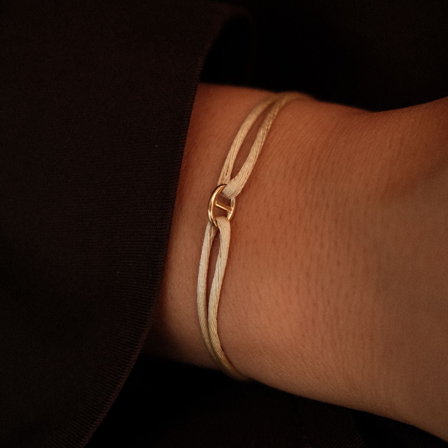 Satijnen Armband met Anker Schakel Goud