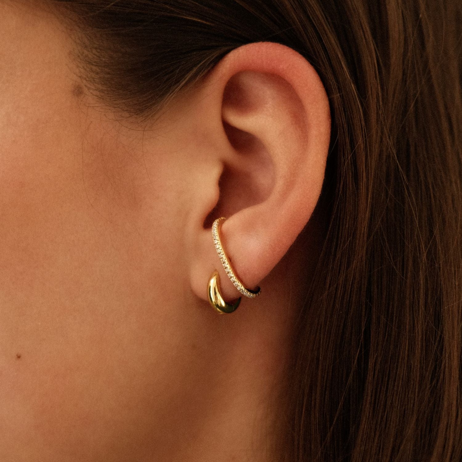 Teardrop Hoops en Spark Suspender